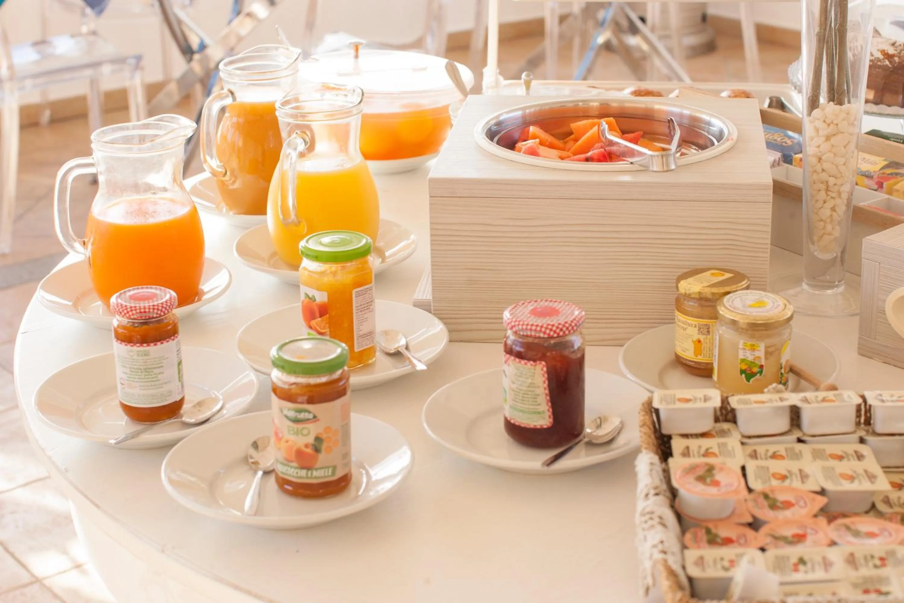 Buffet breakfast in Olbia City Hotel & Spa