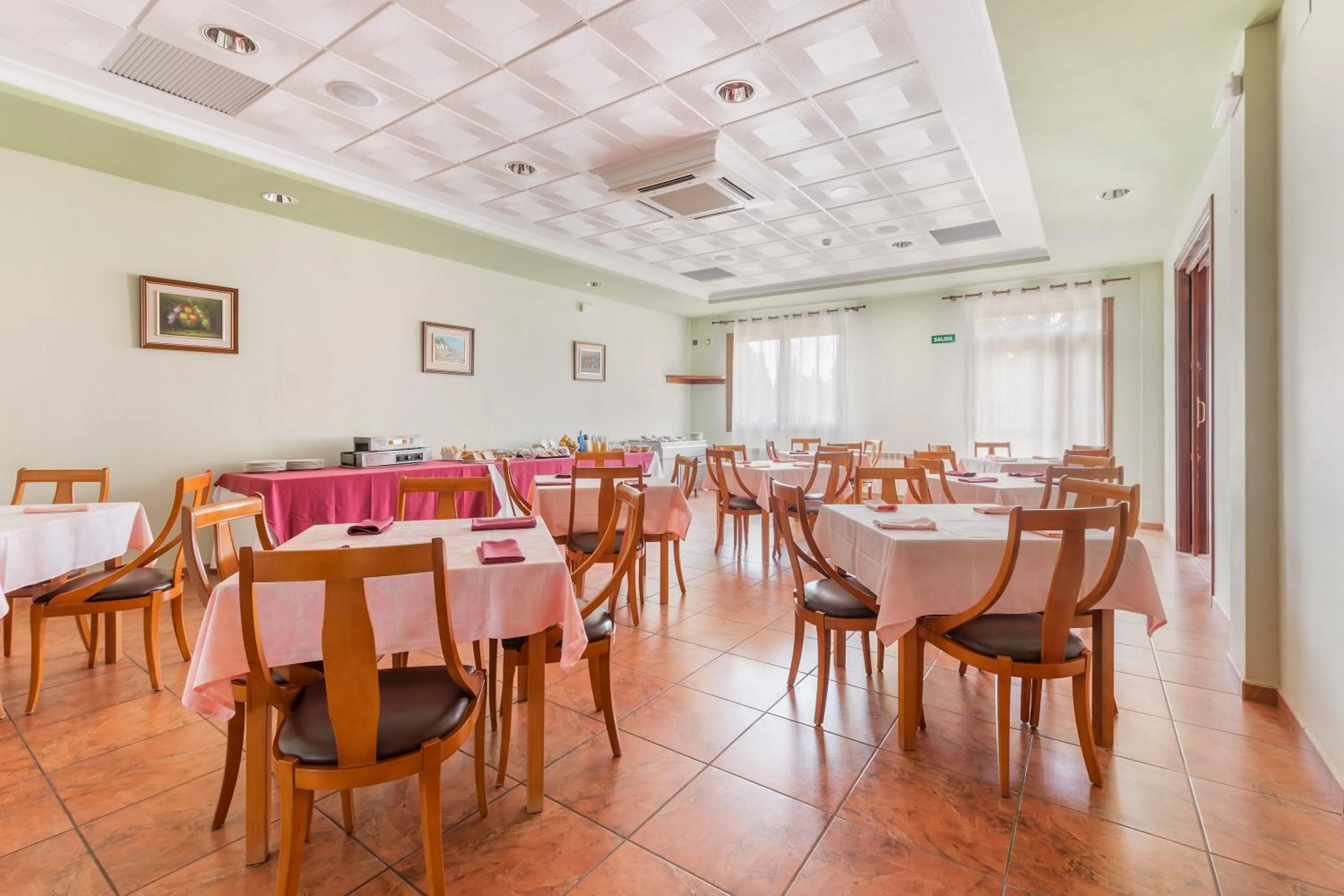Restaurant/places to eat in Hotel Puerta de Javalambre