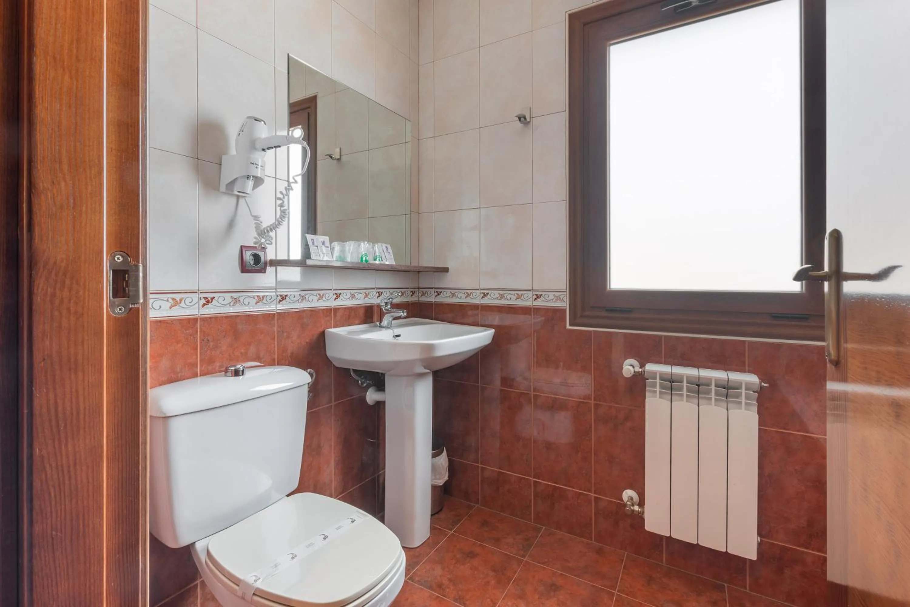 Bathroom in Hotel Puerta de Javalambre