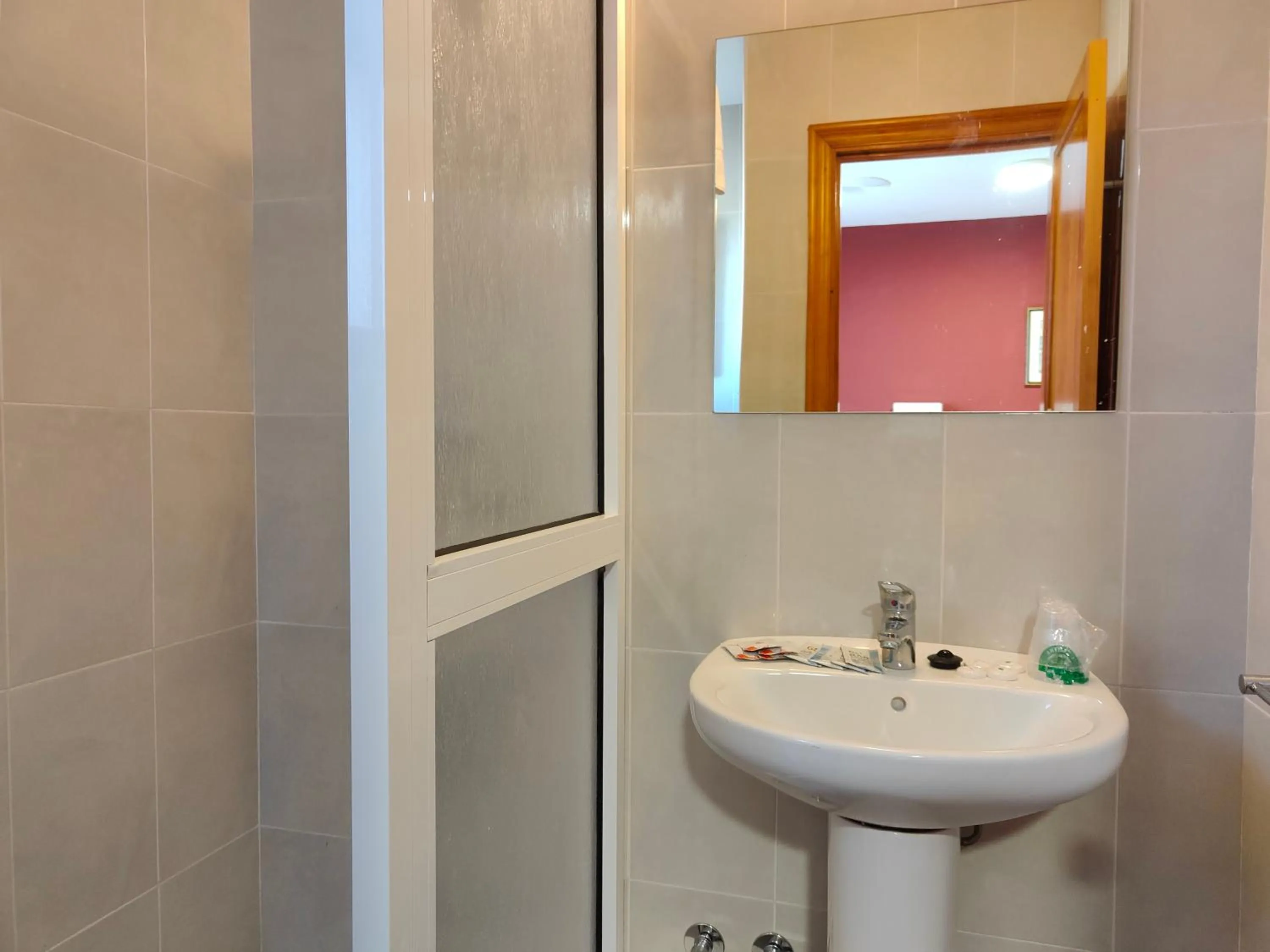 Bathroom in Hotel Puerta de Javalambre