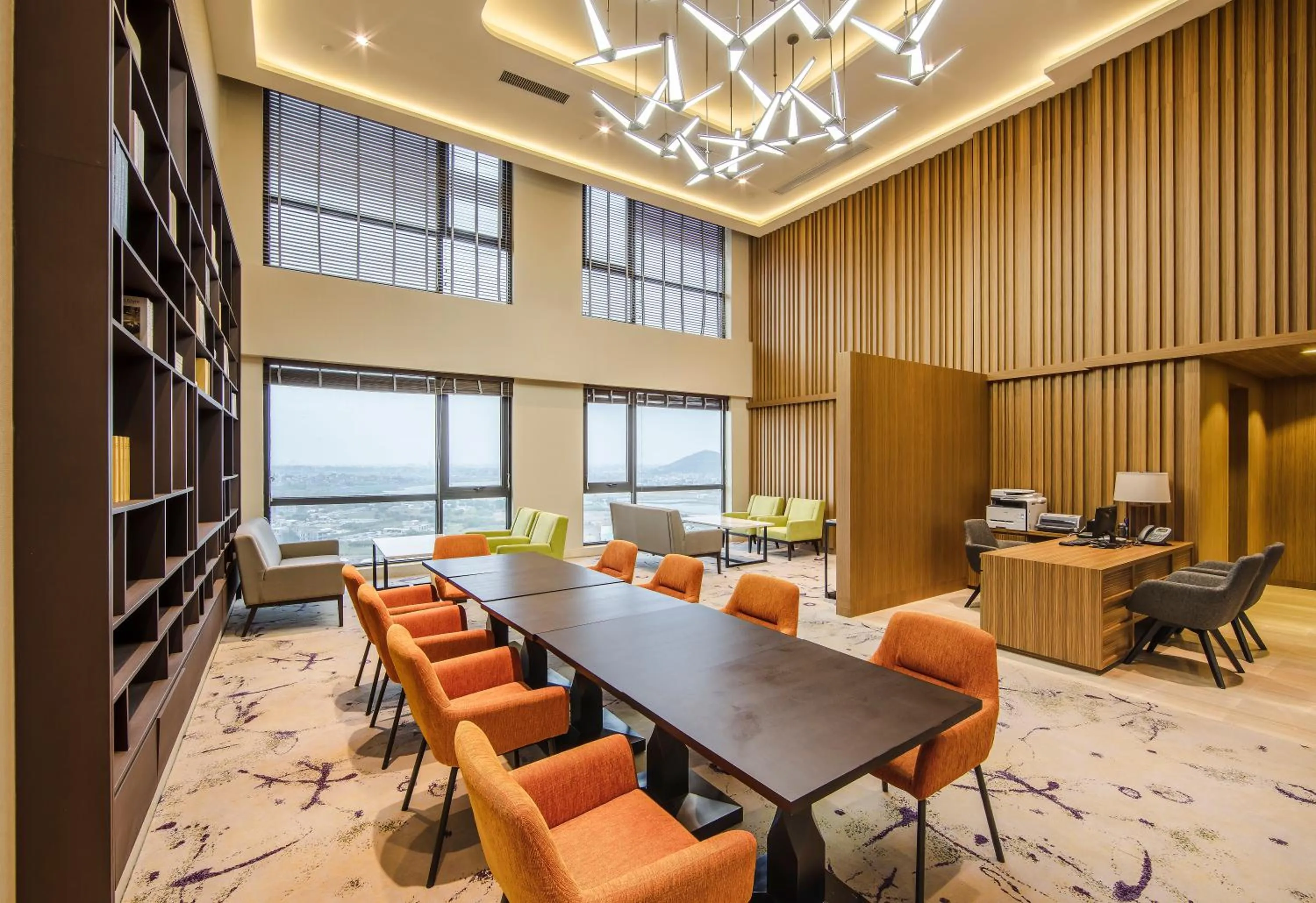 Lounge or bar in Holiday Inn Putian Xiuyu by IHG