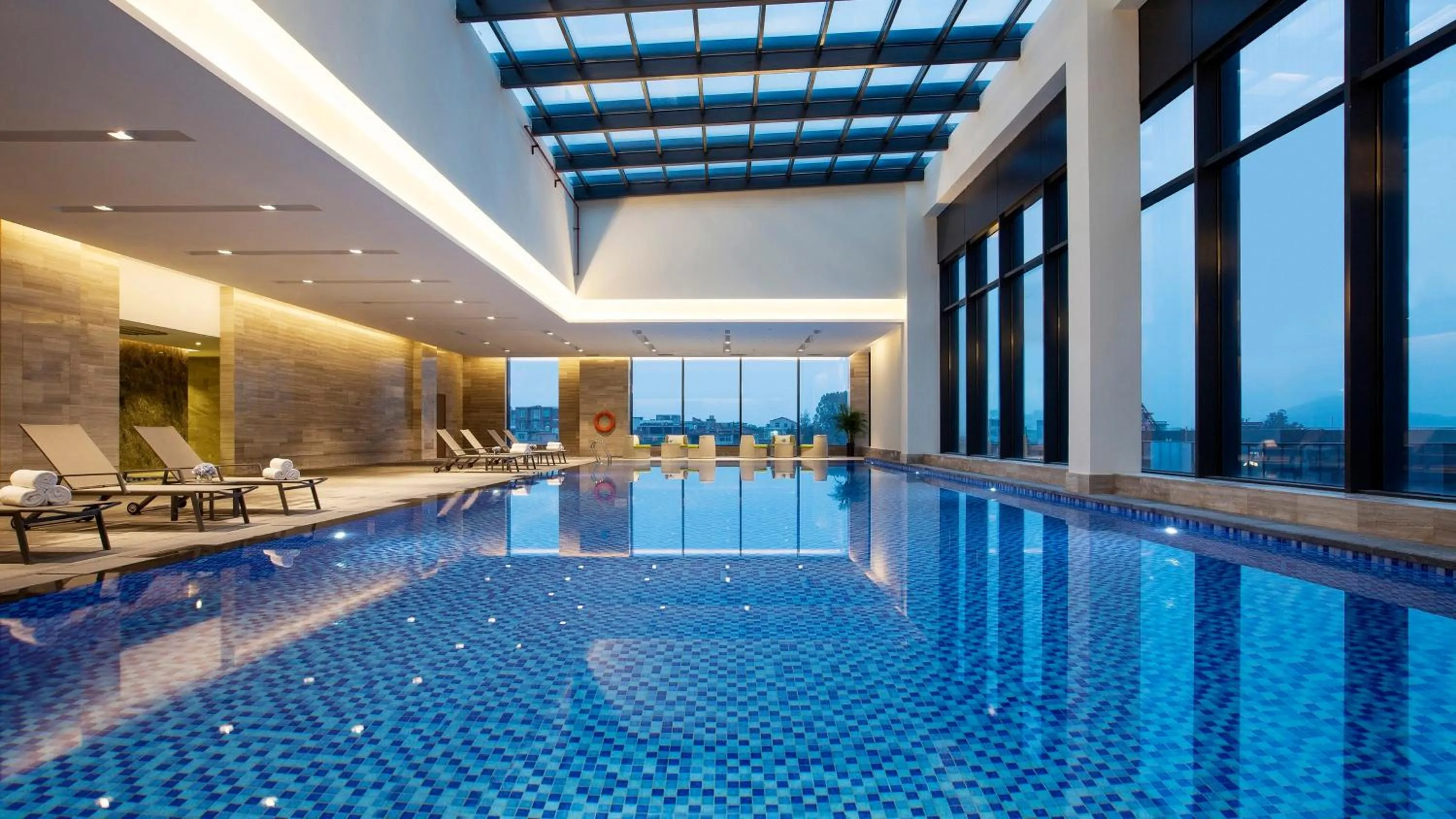 Swimming pool in Holiday Inn Putian Xiuyu by IHG