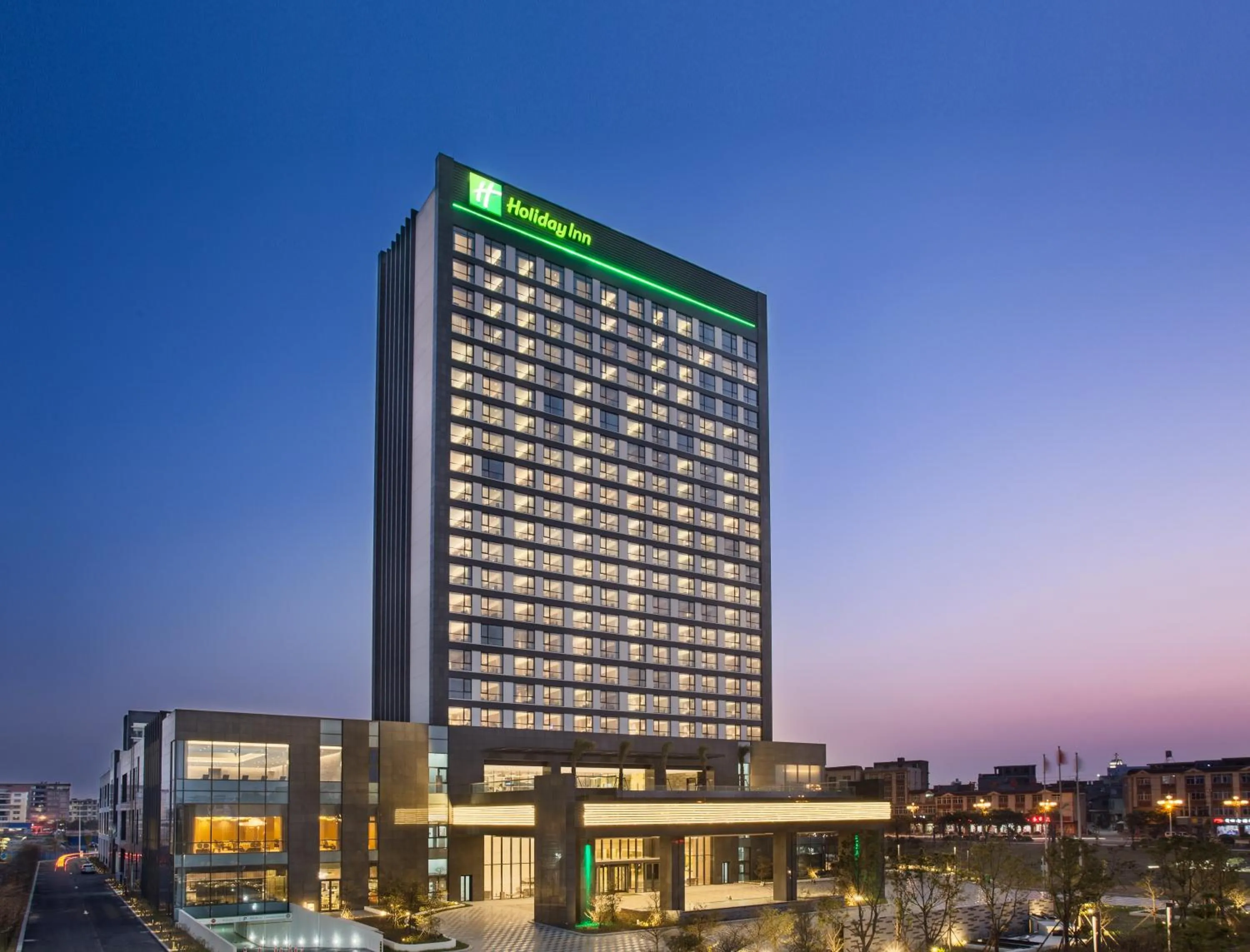 Property building in Holiday Inn Putian Xiuyu by IHG