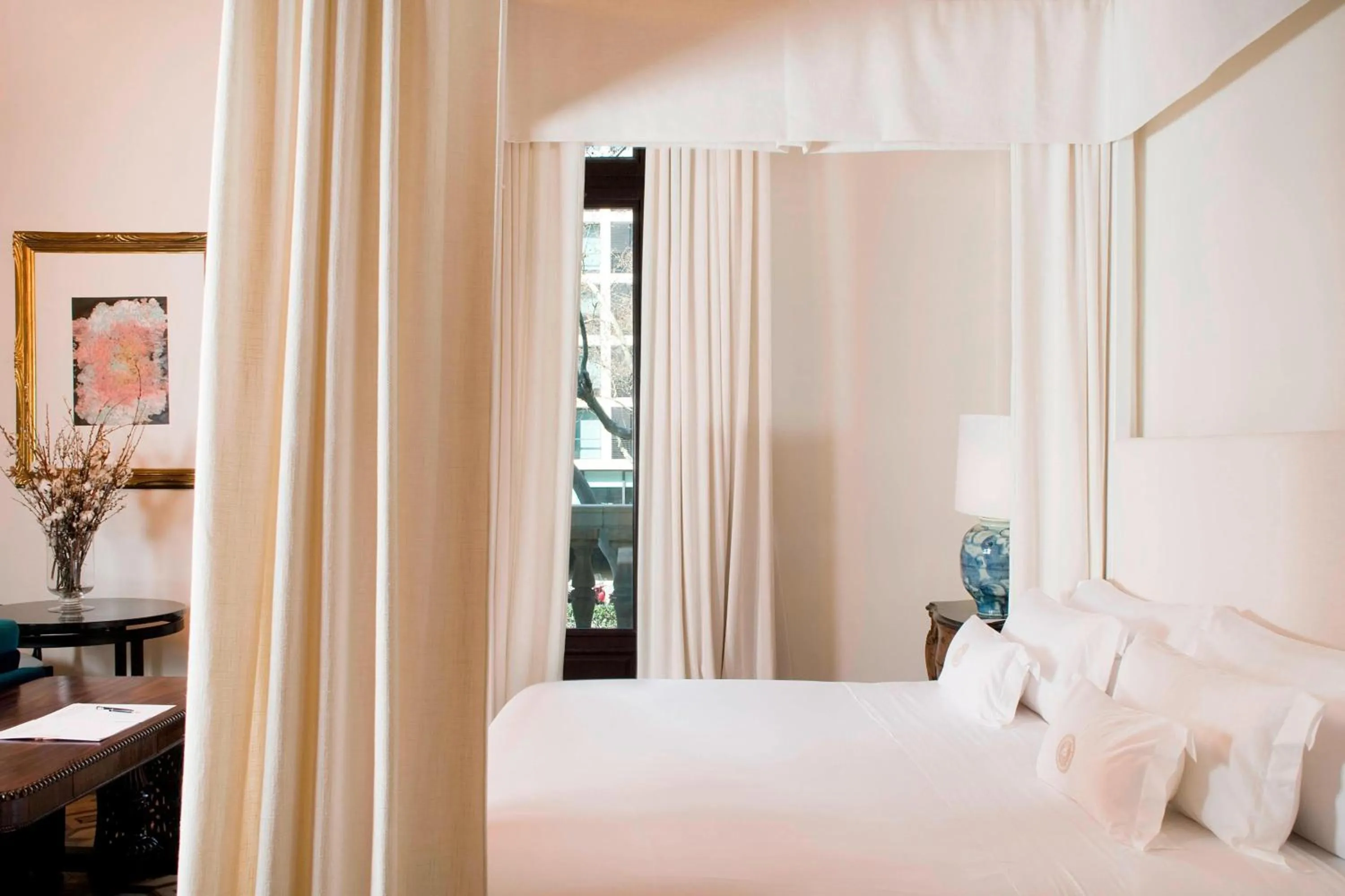 Bedroom, Bed in Cotton House Hotel, Autograph Collection