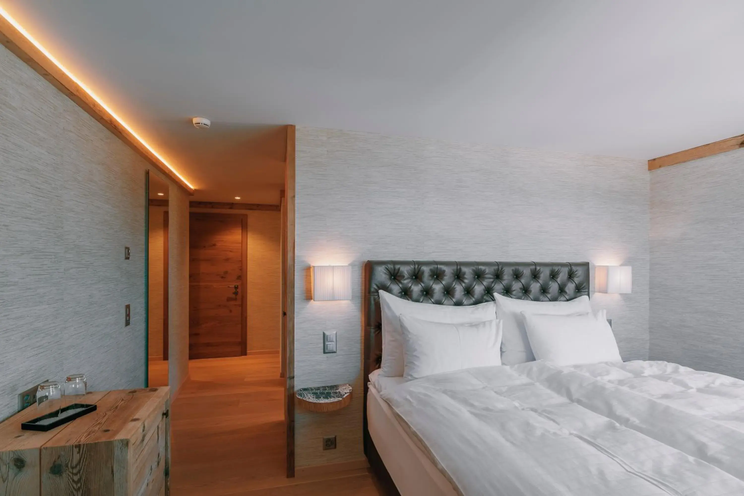Deluxe Double Room with Balcony - single occupancy in Caschu Alp Boutique Design Hotel Stoos - adults only Deluxe Double Room with Balcony - single occupancy in Caschu Alp Boutique Design Hotel Stoos - adults only