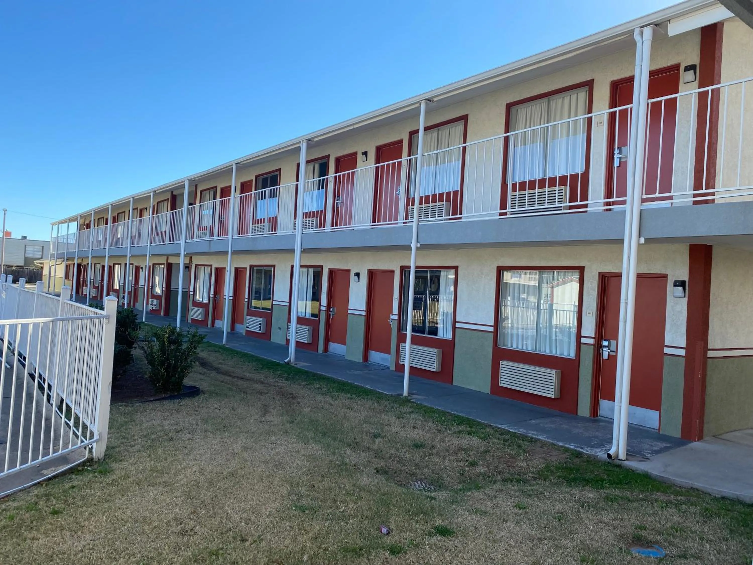 Property building in Cambridge Inn