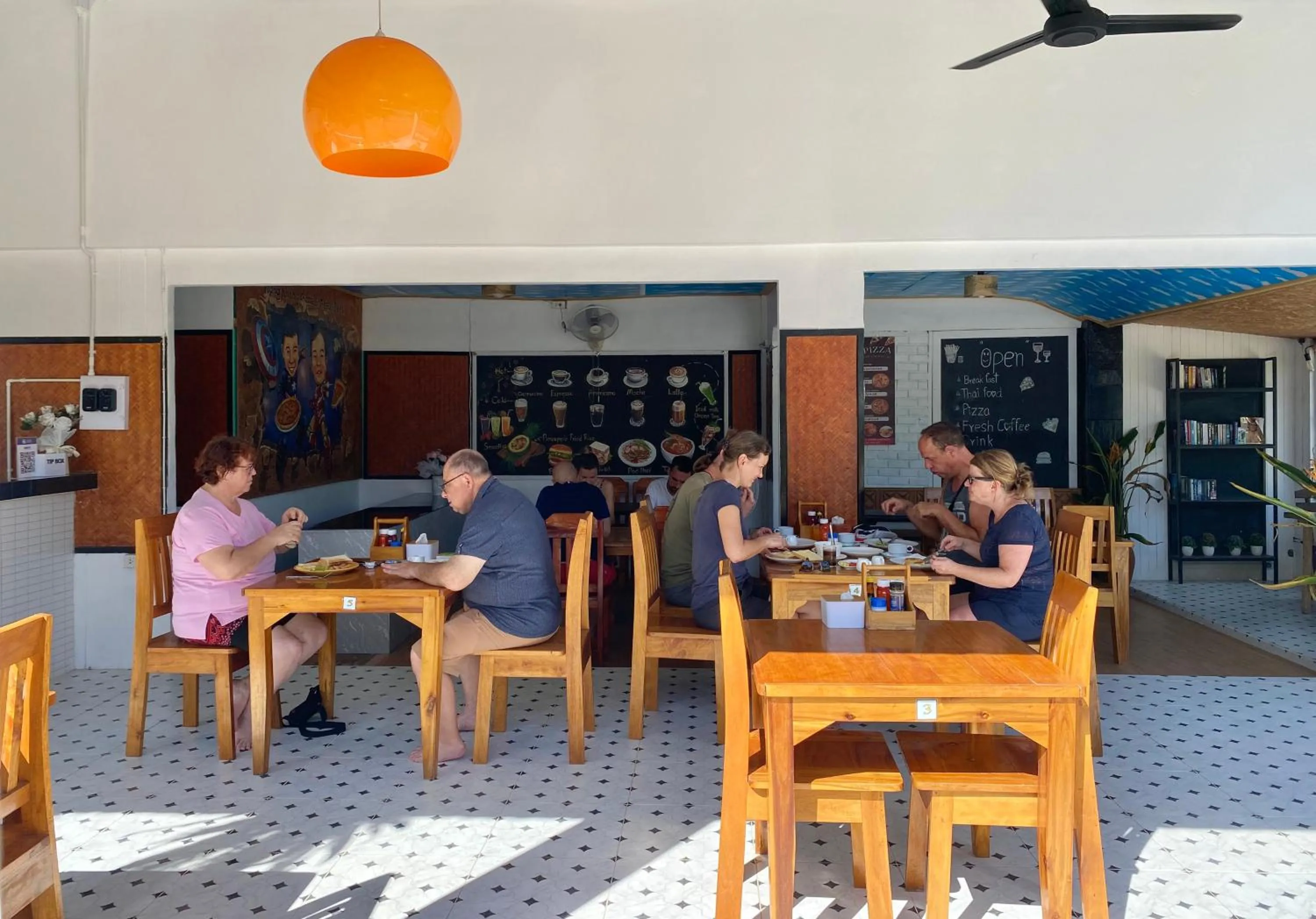 Restaurant/places to eat in Hatzanda Lanta Resort - SHA Extra Plus