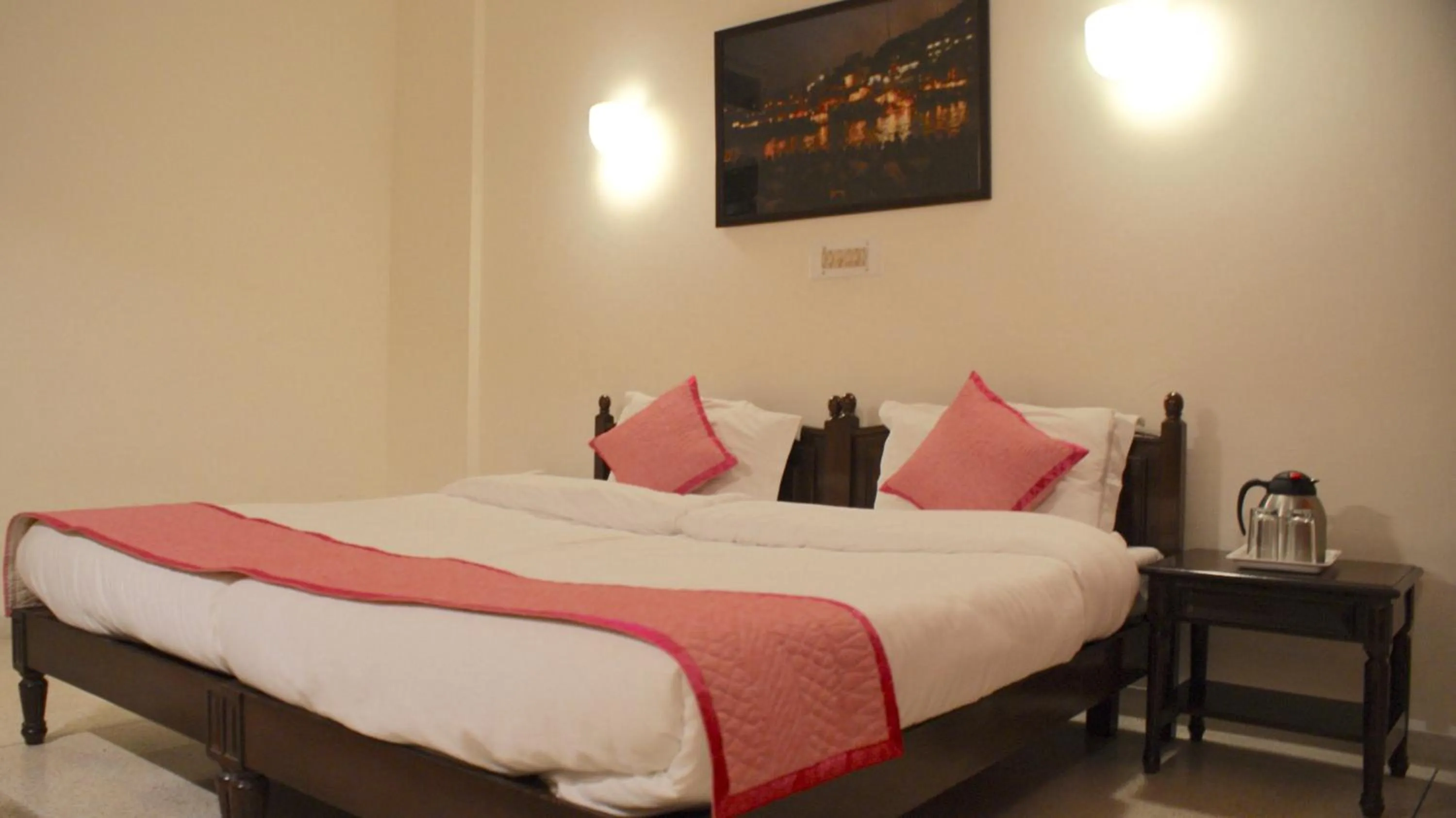 Bedroom, Bed in Hotel Alpana