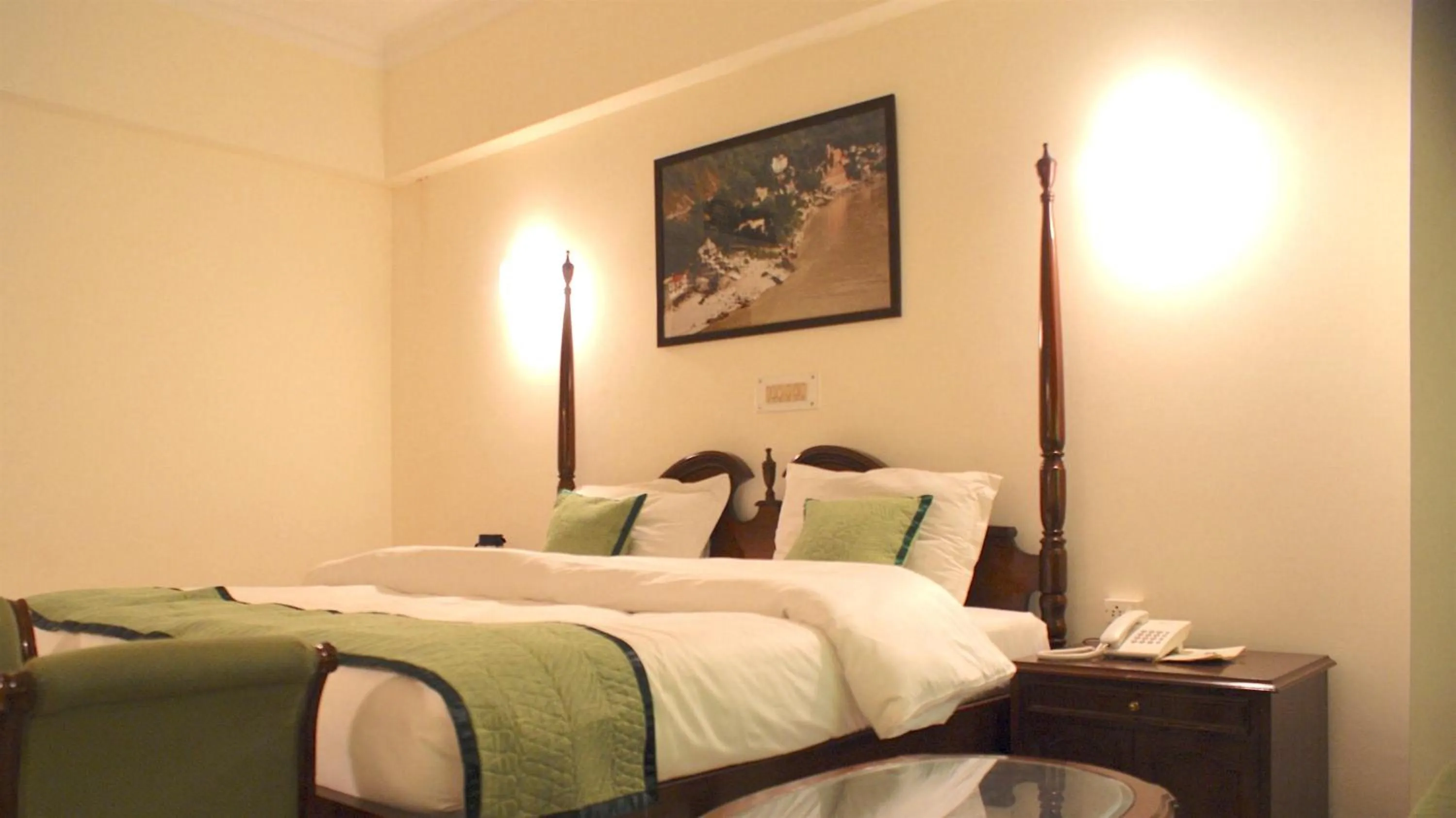 Bedroom, Bed in Hotel Alpana