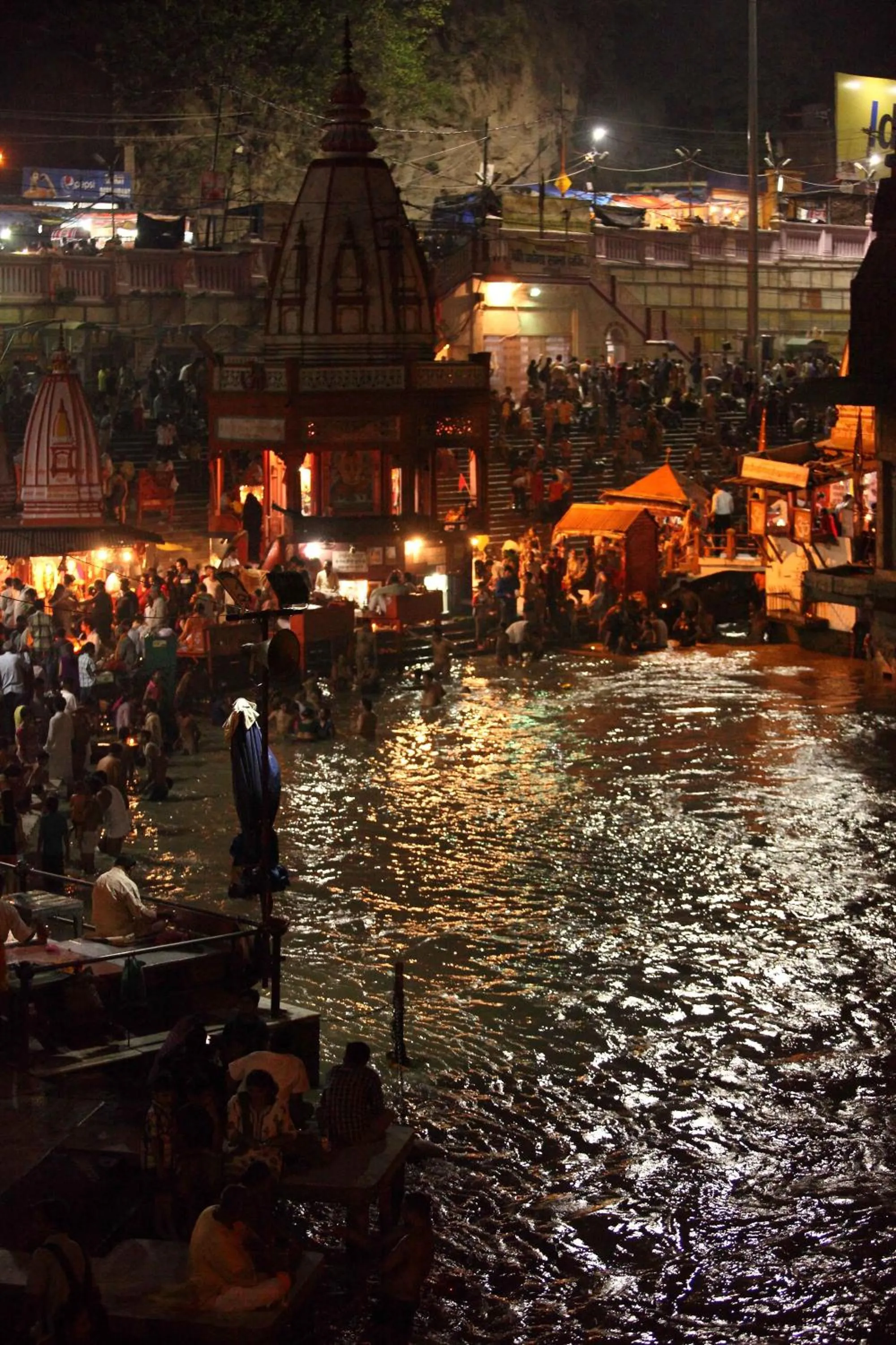 Area and facilities in Hotel Alpana