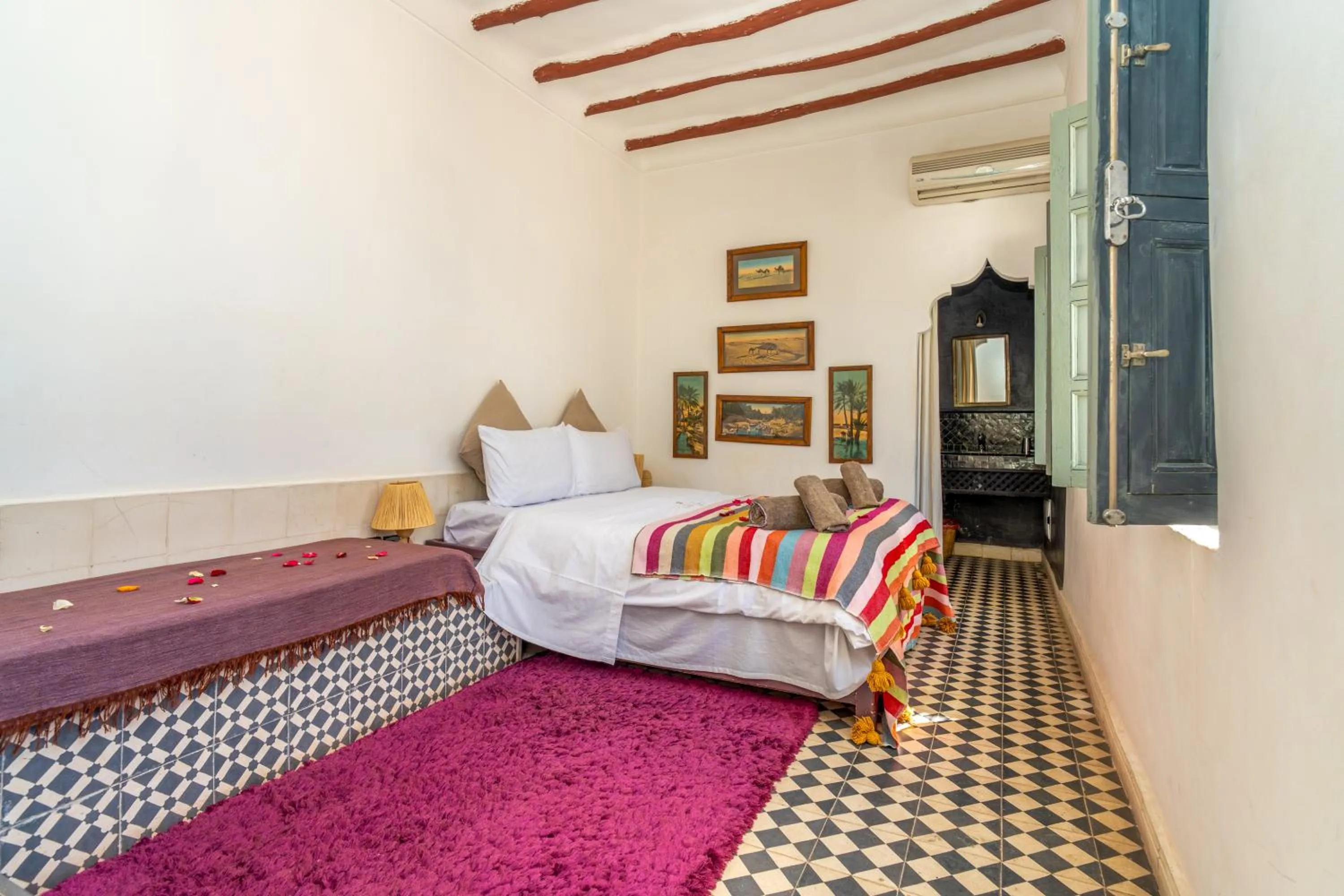 Photo of the whole room, Bed in Riad Nafora