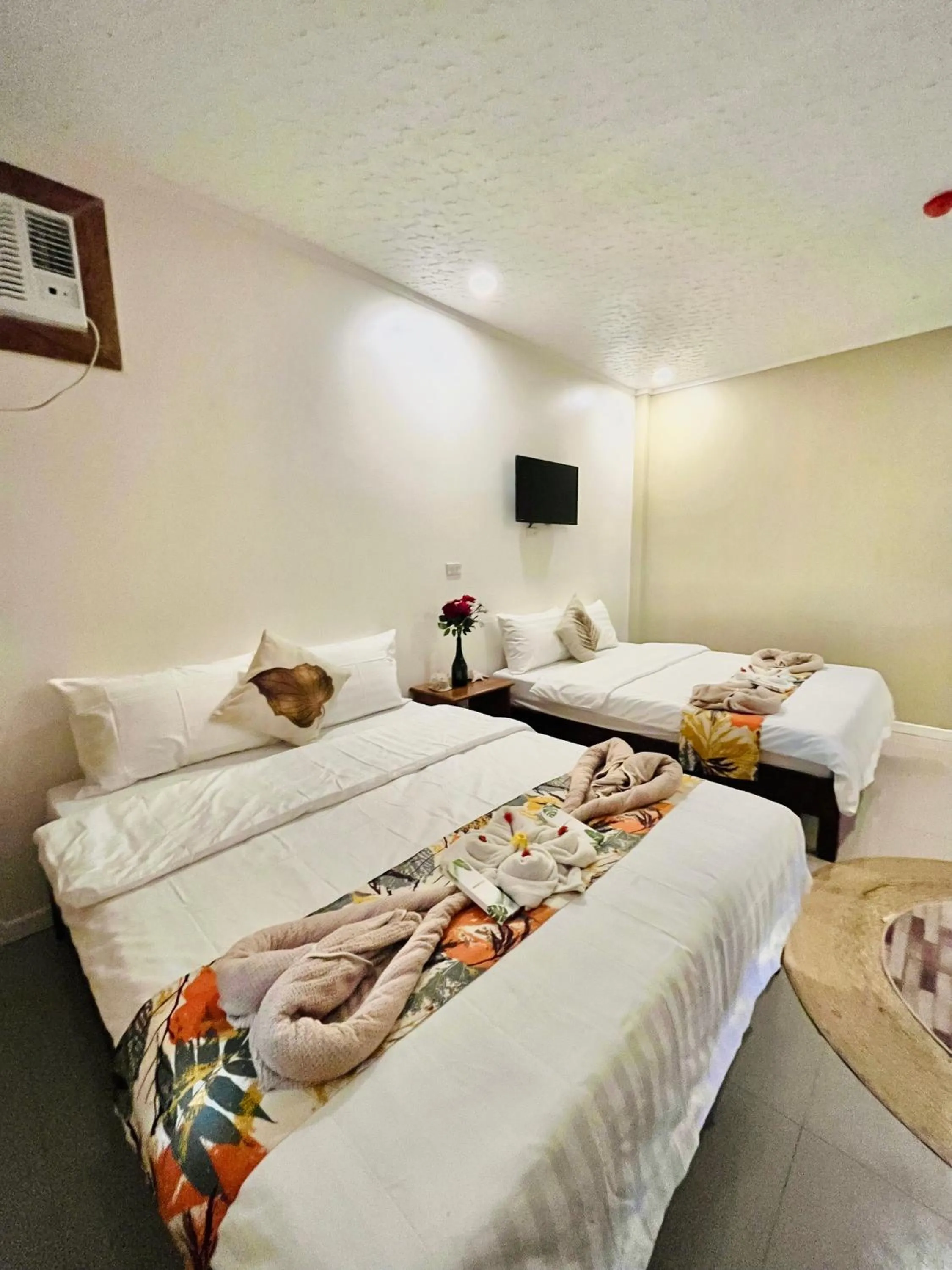 Bed in On Board Lifestyle Resort FREE MOTORBIKE