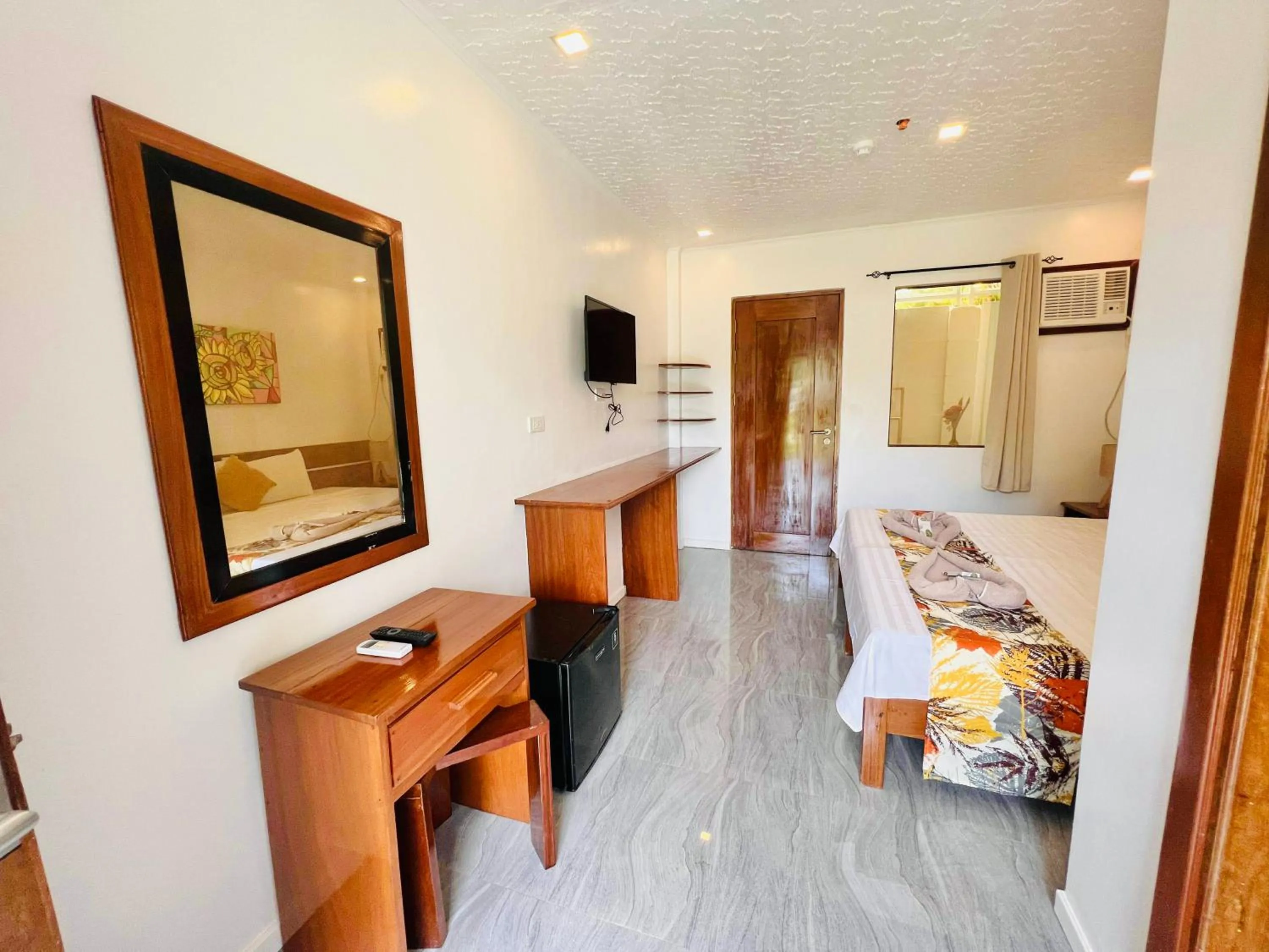 Bed in On Board Lifestyle Resort FREE MOTORBIKE