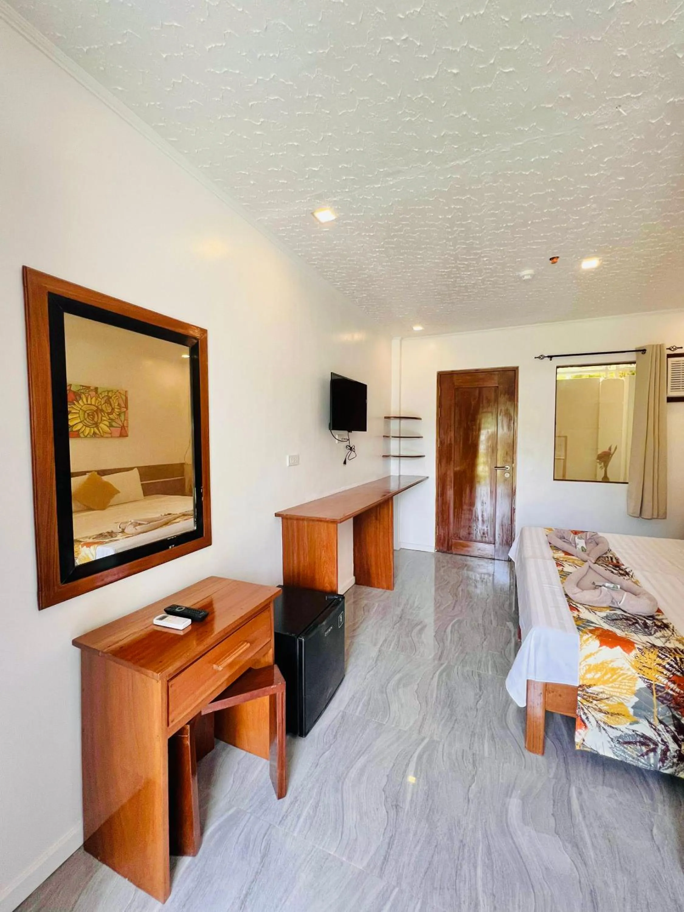 Bed in On Board Lifestyle Resort FREE MOTORBIKE