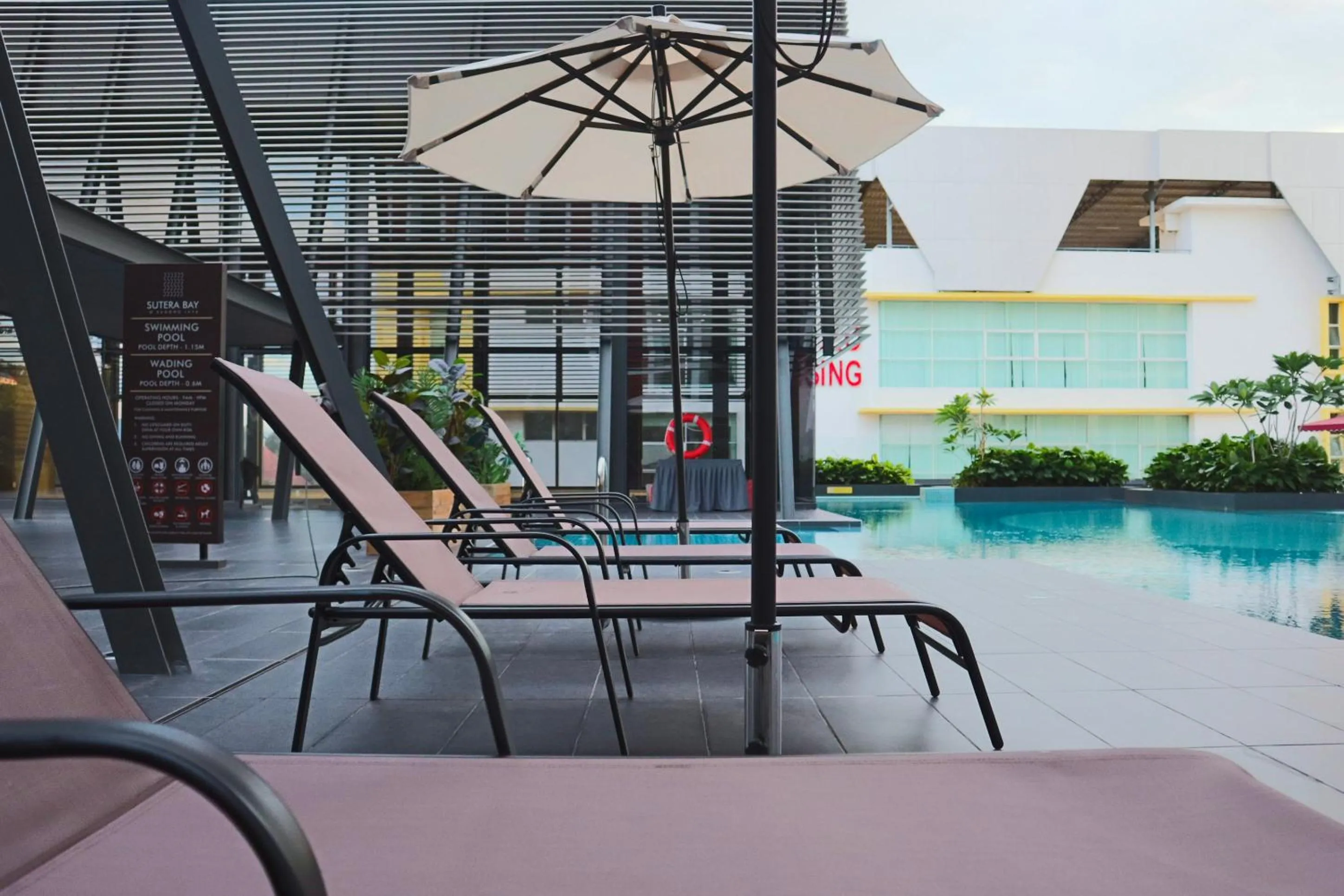 Swimming pool in The SIGAR Hotel at Sutera Bay