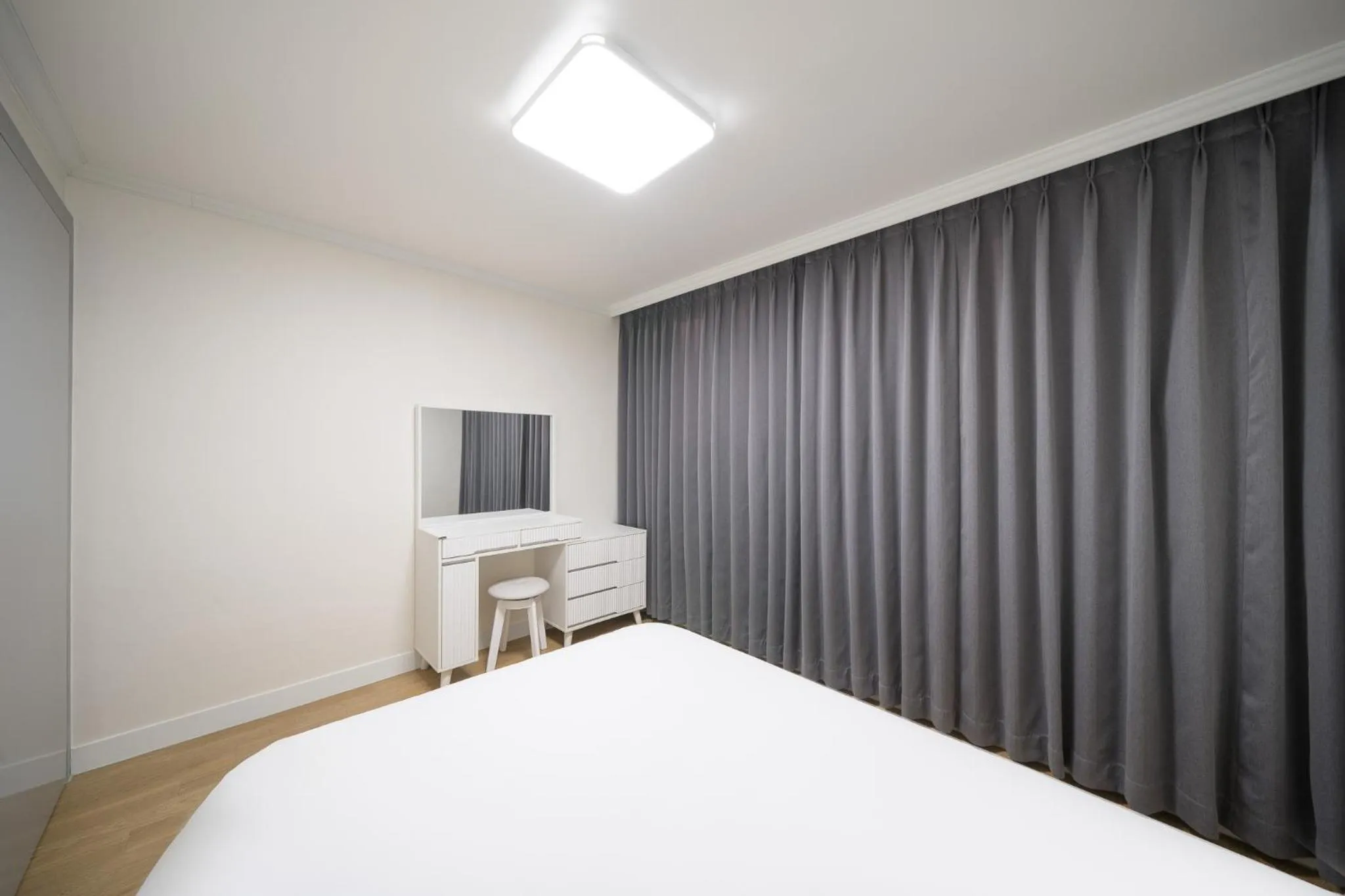 Bed in Elegance hotel hwangridan