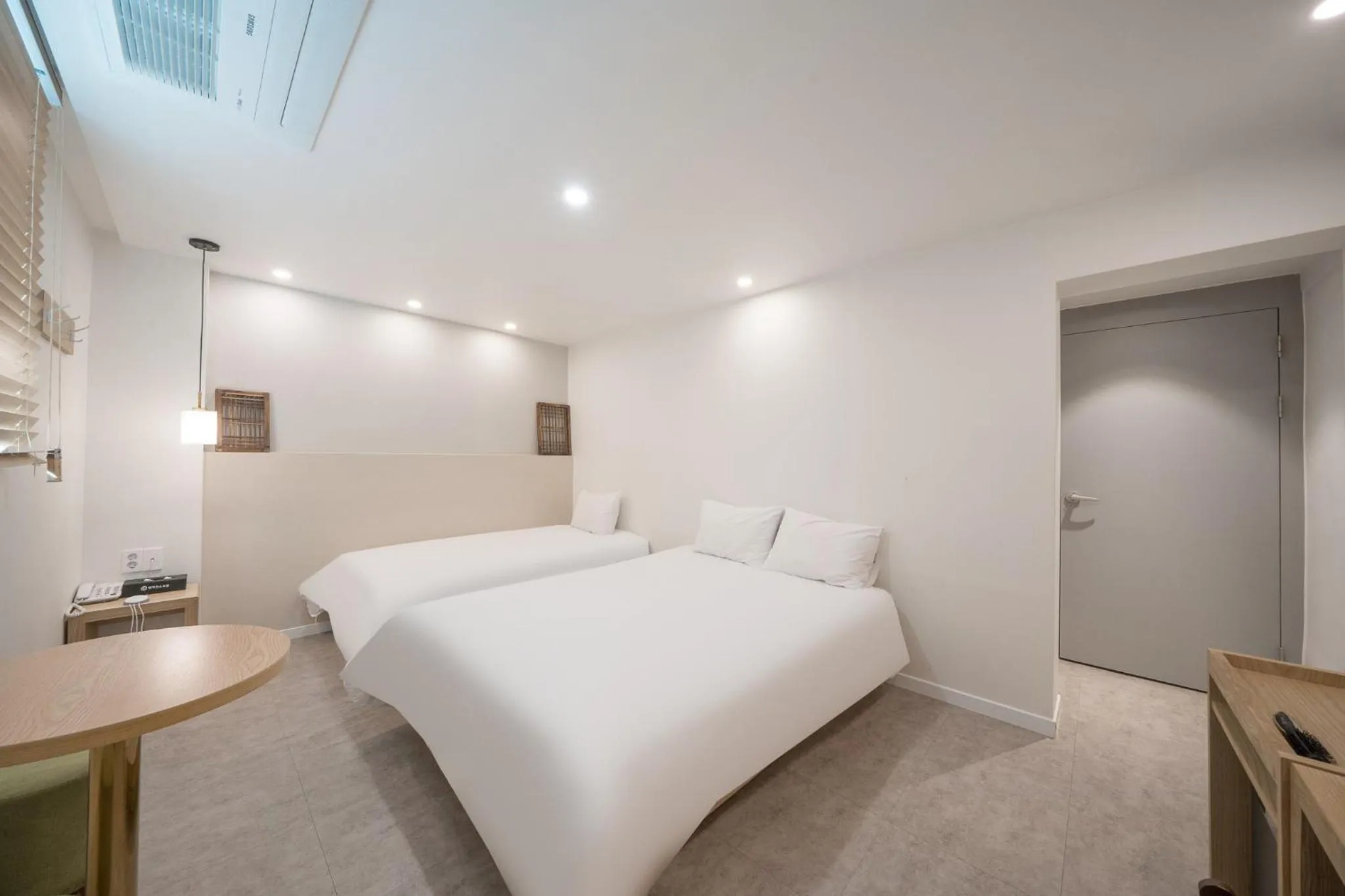 Bed in Elegance hotel hwangridan