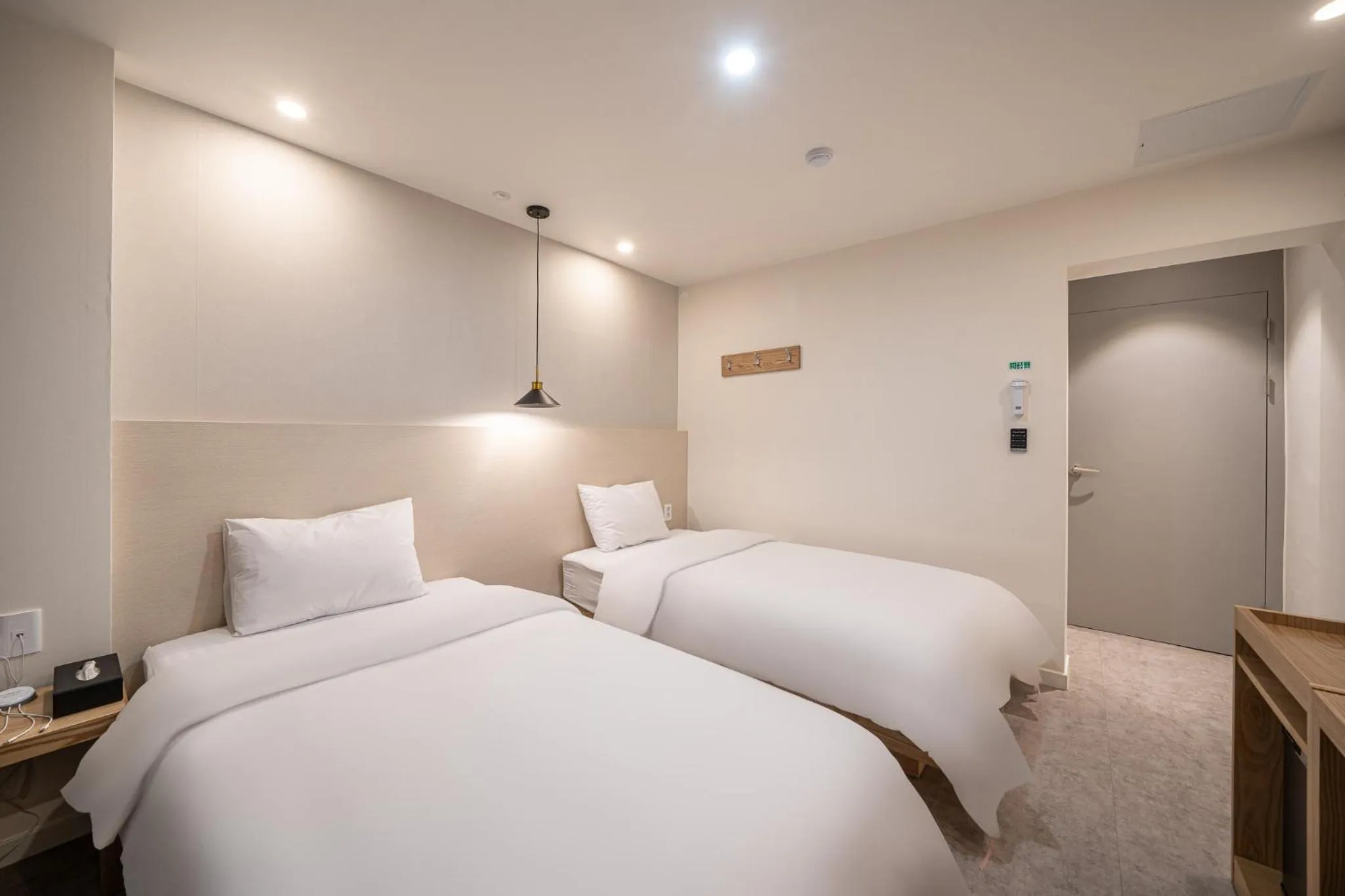 Bed in Elegance hotel hwangridan