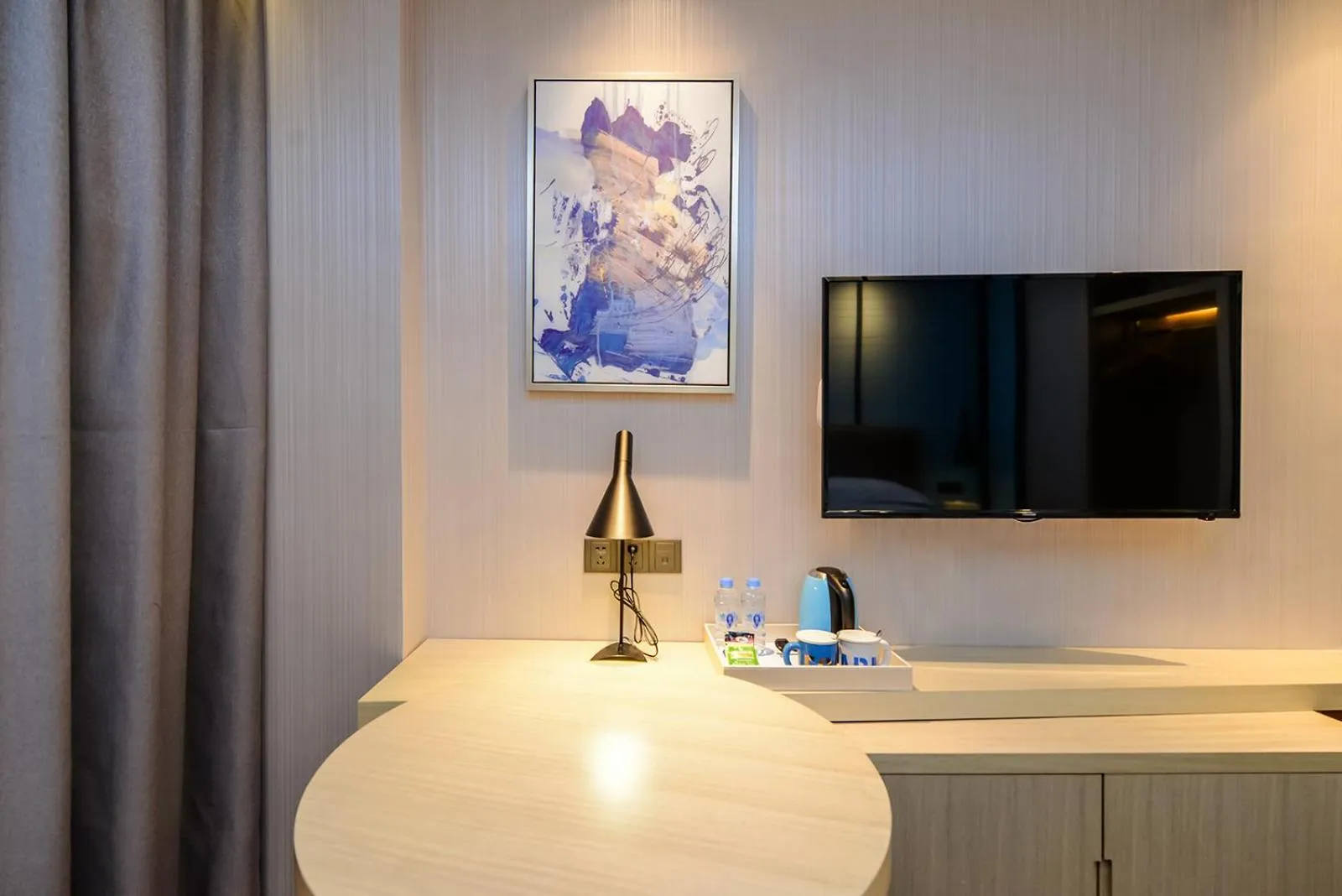 TV and multimedia in Echarm Hotel Chongqing Dadukou Commercial Center Xinshancun Metro Station Branch