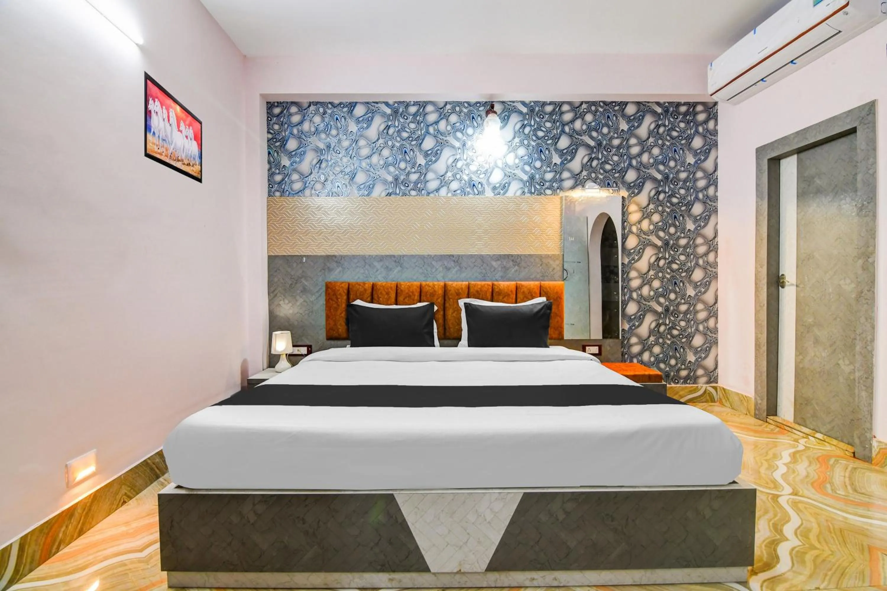 Bedroom, Bed in Hotel O Fifteen