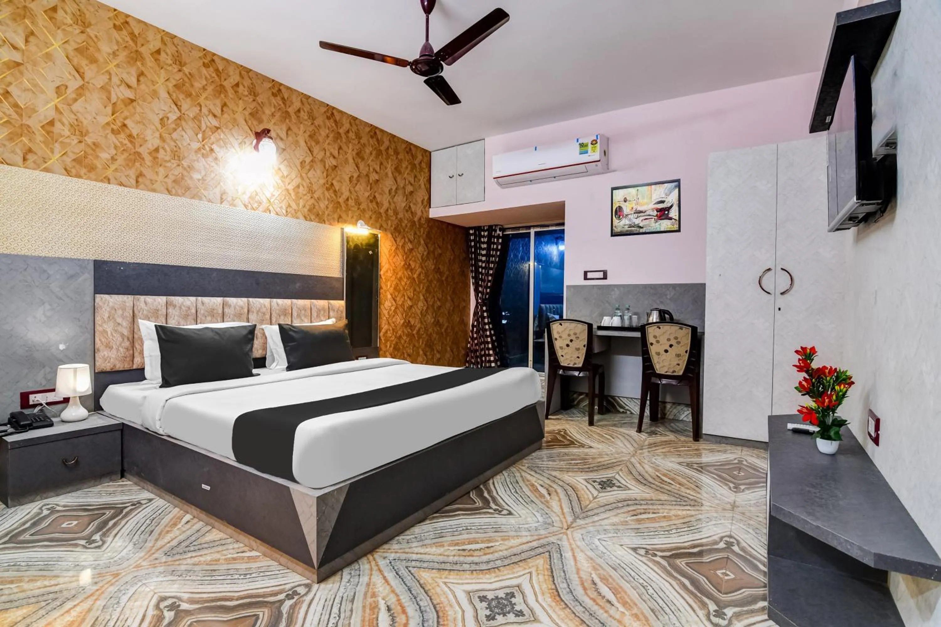 Bedroom, Bed in Hotel O Fifteen