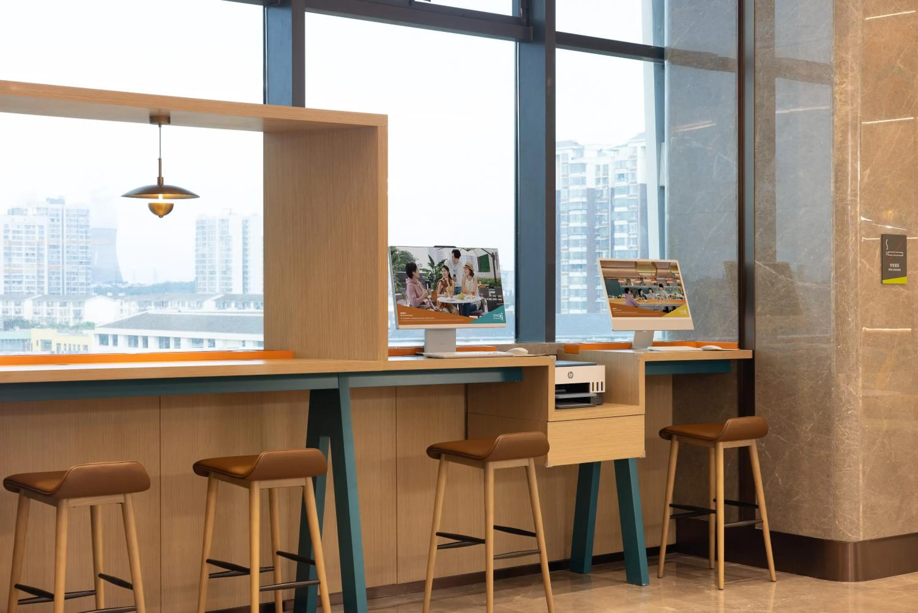 Business facilities in Home2 Suite by Hilton Chengdu Huaizhou New Town