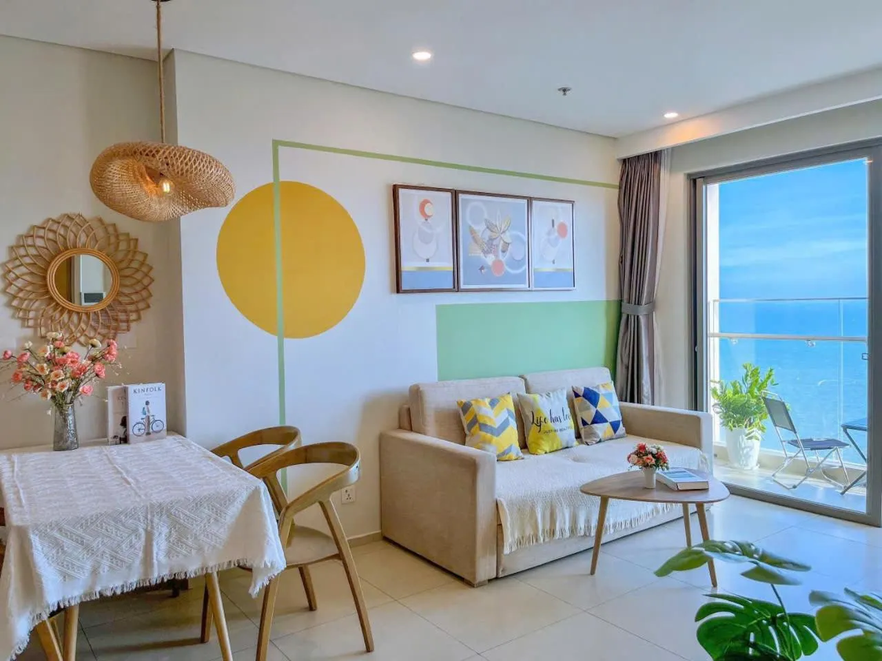 Bed in The Sóng Vũng Tàu - Thương's Homestay