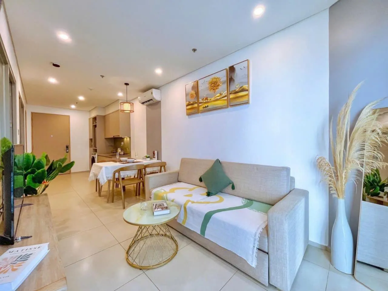 TV and multimedia in The Sóng Vũng Tàu - Thương's Homestay