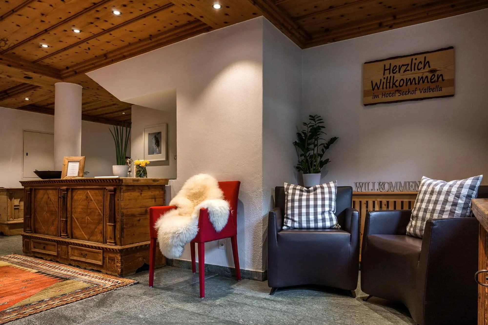 Lobby or reception in Hotel Seehof direkt am Heidsee