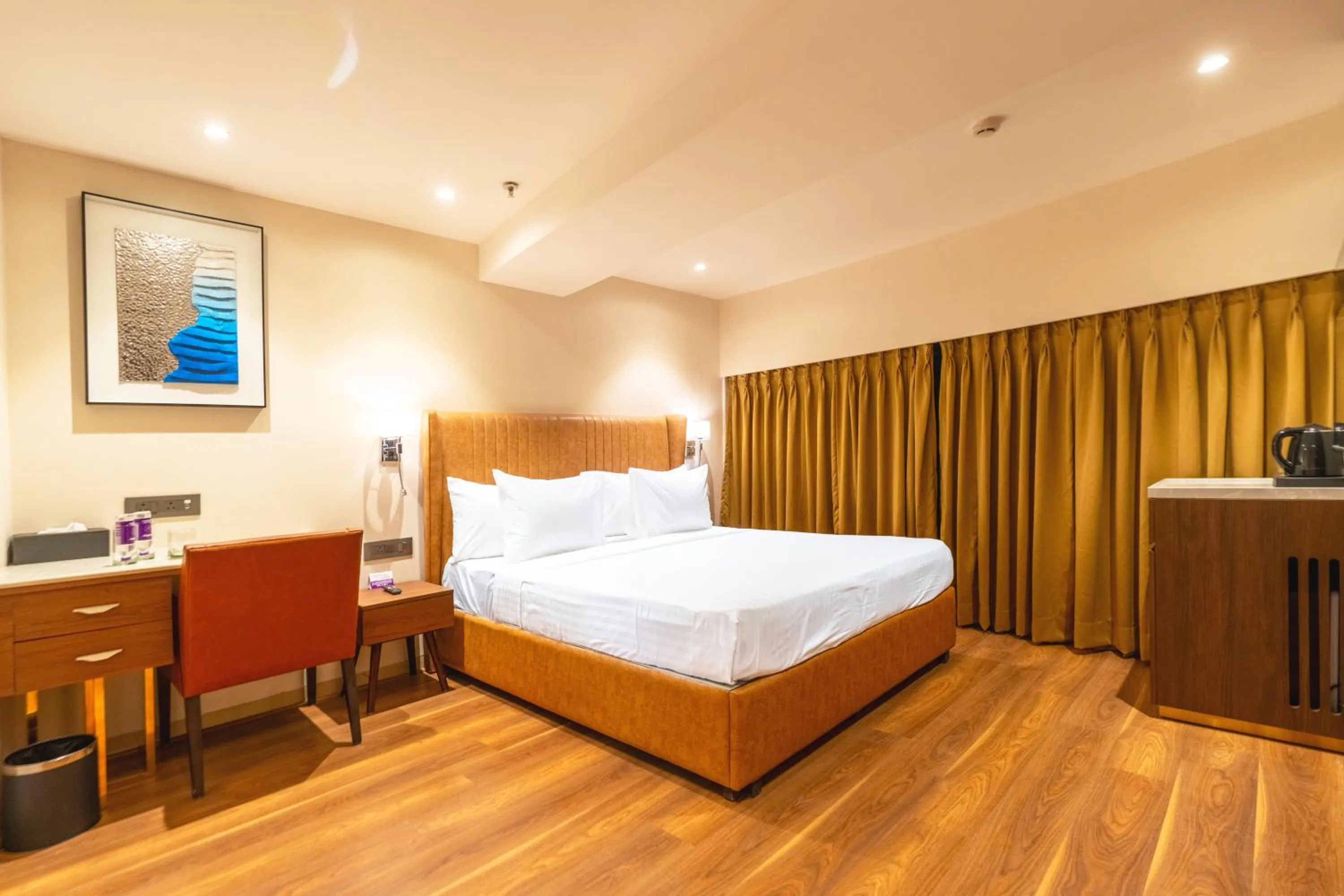 Bedroom, Bed in Clarks Inn Suites Hyderabad Airport