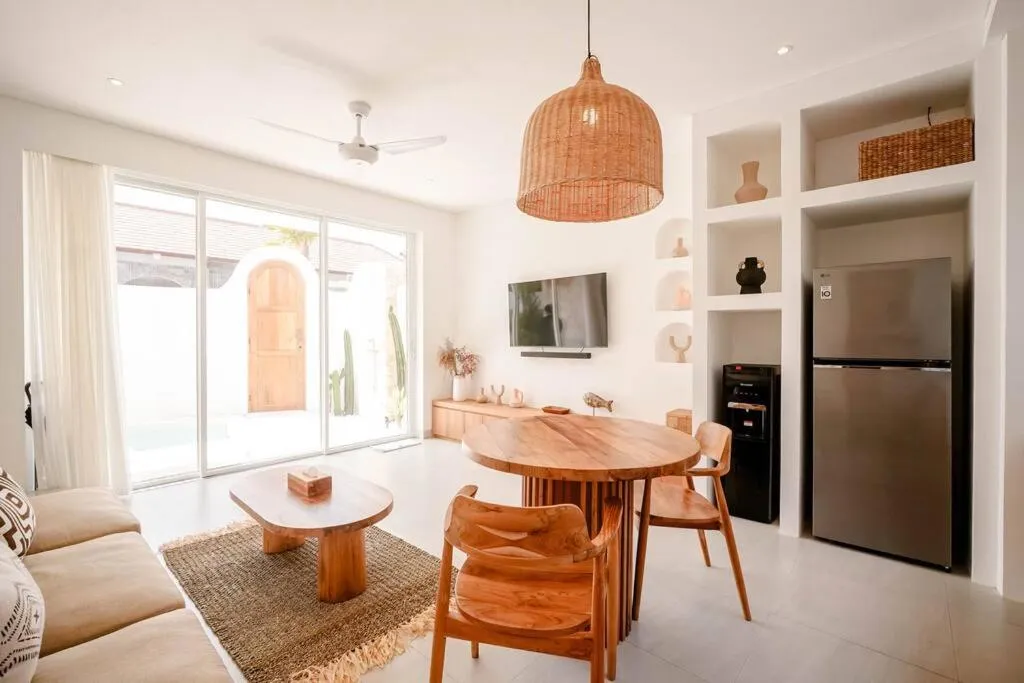Las Casas Canggu Minimalist Studio with Pool