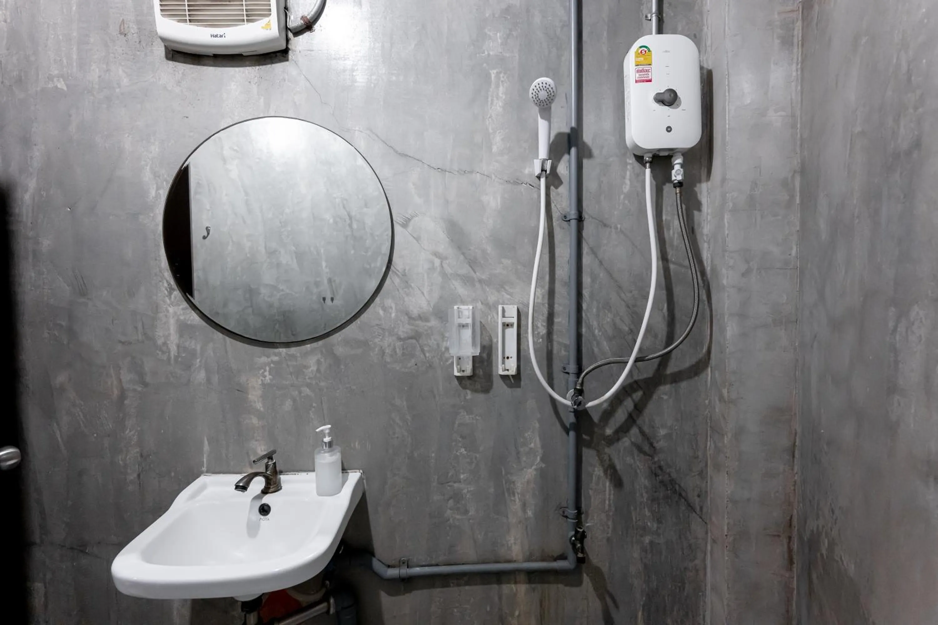 Bathroom in Vibes Hostel Bangkok