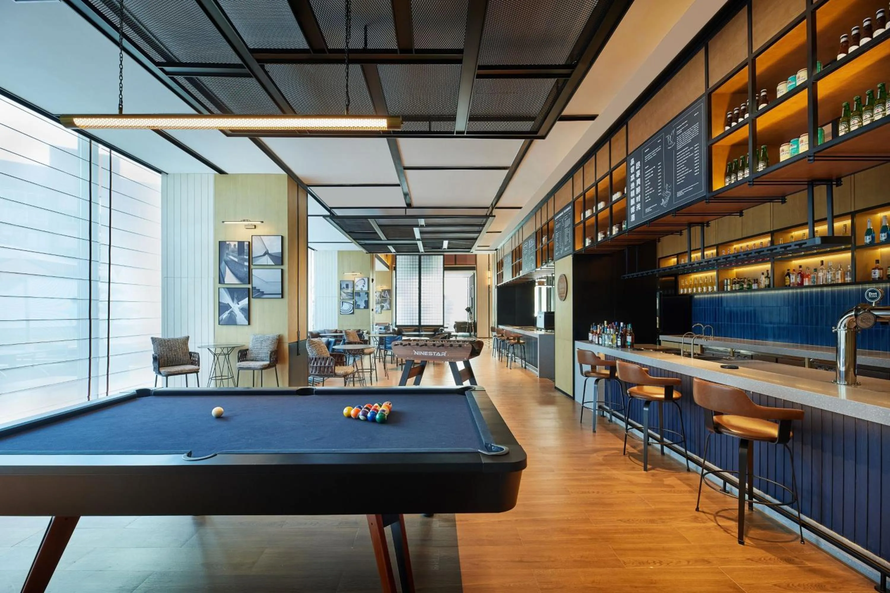 Lobby or reception in Four Points by Sheraton Chongqing North Railway Station