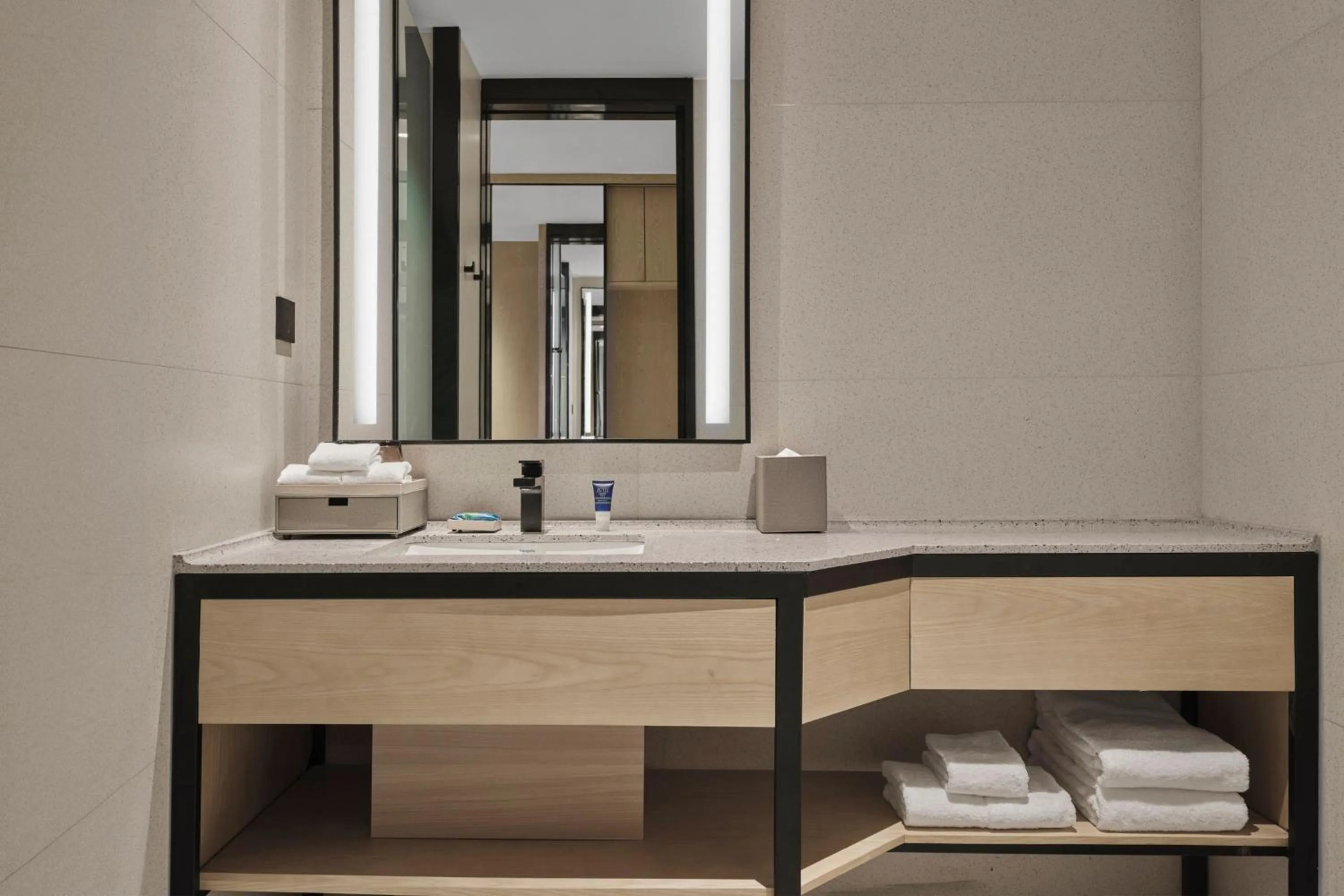 Bathroom in Four Points by Sheraton Datong Pingcheng