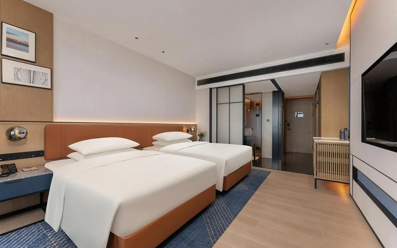 Bed in Four Points by Sheraton Dali, Erhai