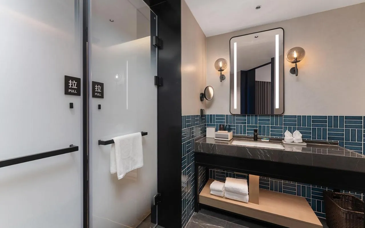 Four Points by Sheraton Dali, Erhai