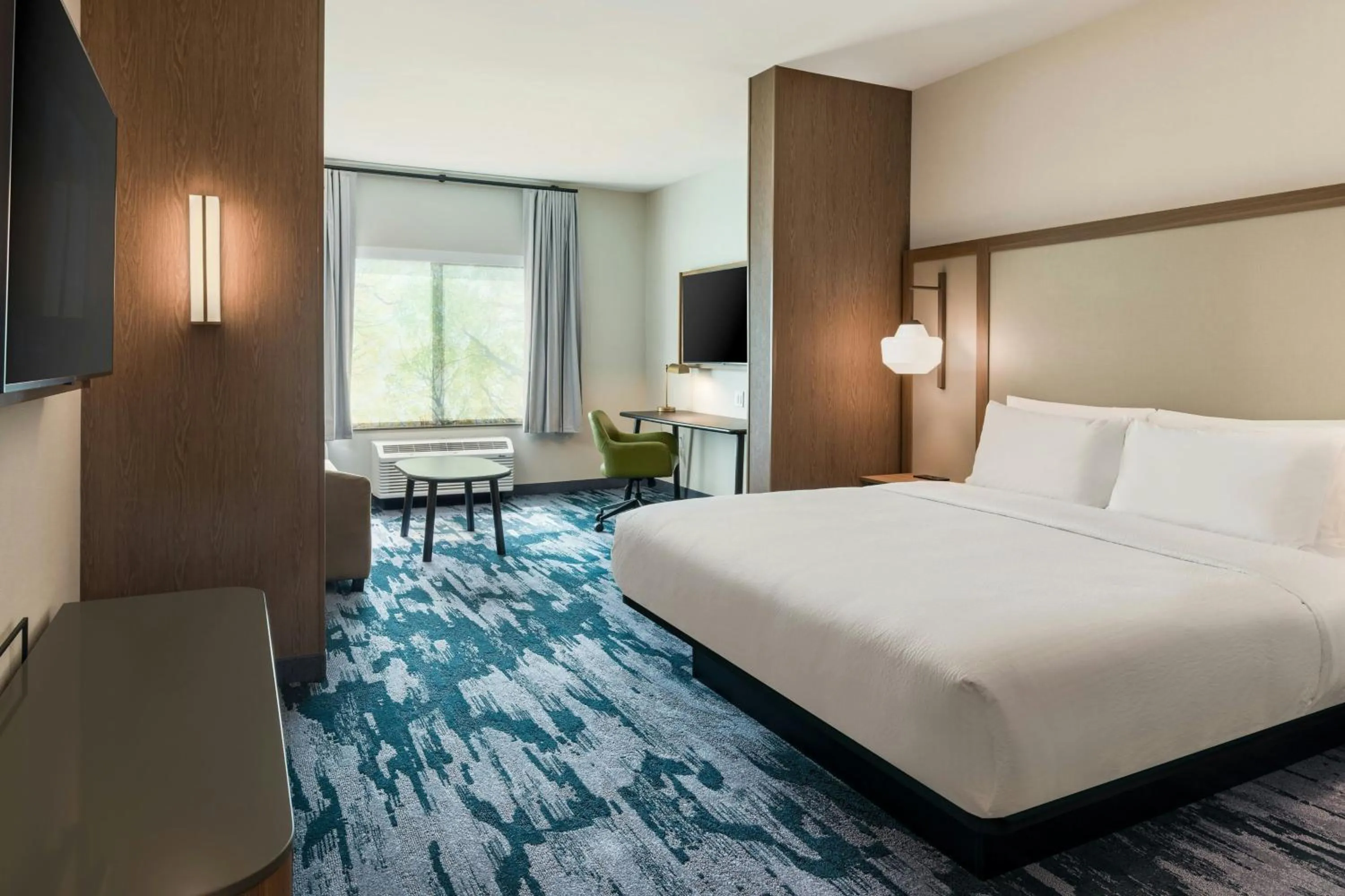 Photo of the whole room, Bed in Fairfield Inn & Suites Hanford