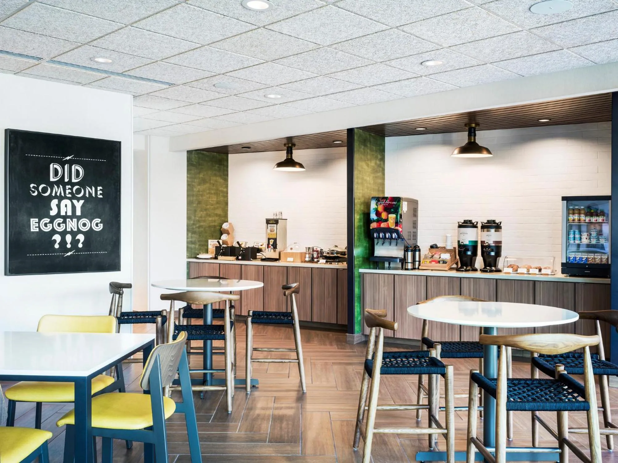 Food and drinks in Fairfield Inn & Suites Hanford