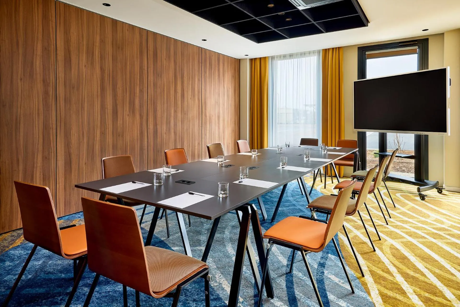 Meeting/conference room in Courtyard by Marriott Lyon Eurexpo Stadium