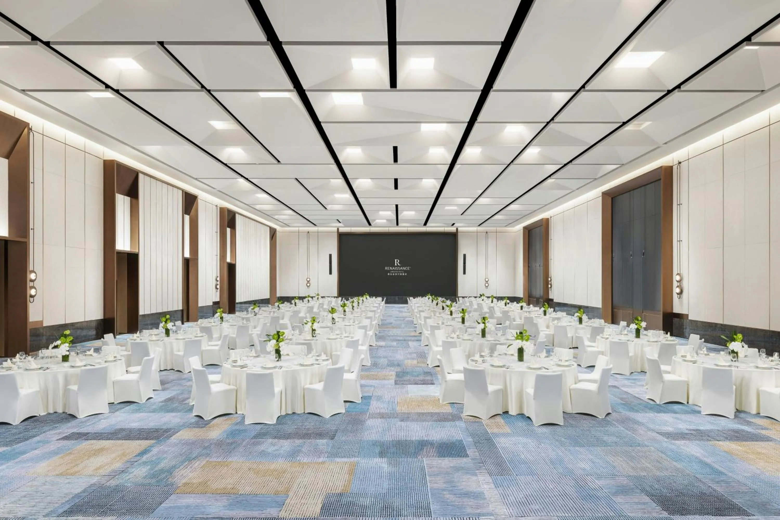 Meeting/conference room in Renaissance Qingdao Hotel