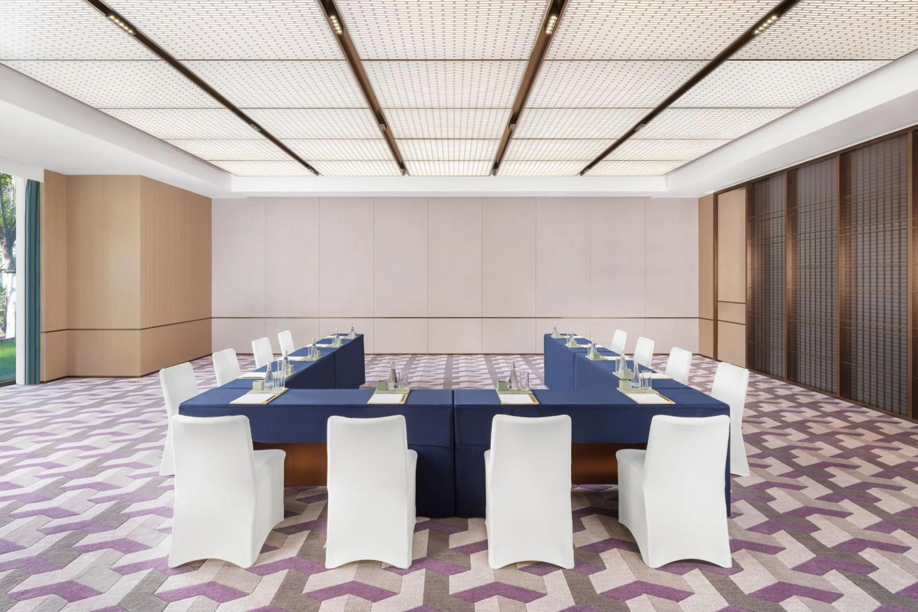 Meeting/conference room in Renaissance Qingdao Hotel