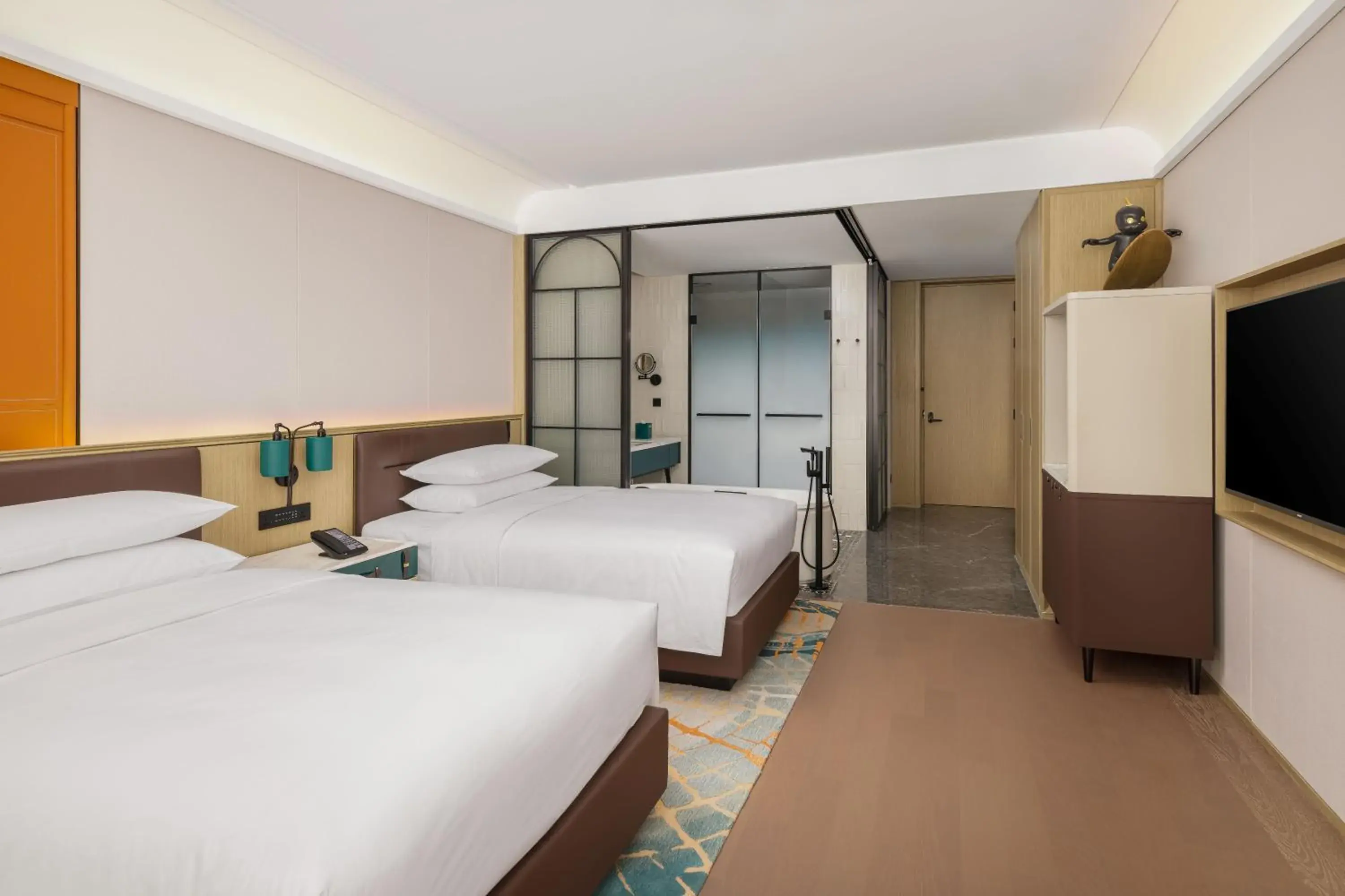 Executive Double Room with Two Double Beds in Renaissance Qingdao Hotel Executive Double Room with Two Double Beds in Renaissance Qingdao Hotel