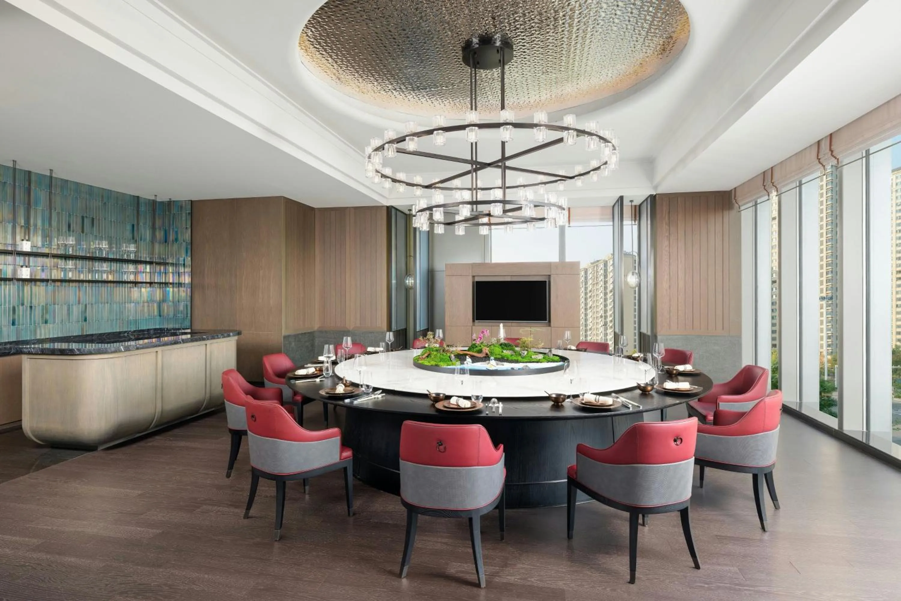 Restaurant/places to eat in Renaissance Qingdao Hotel