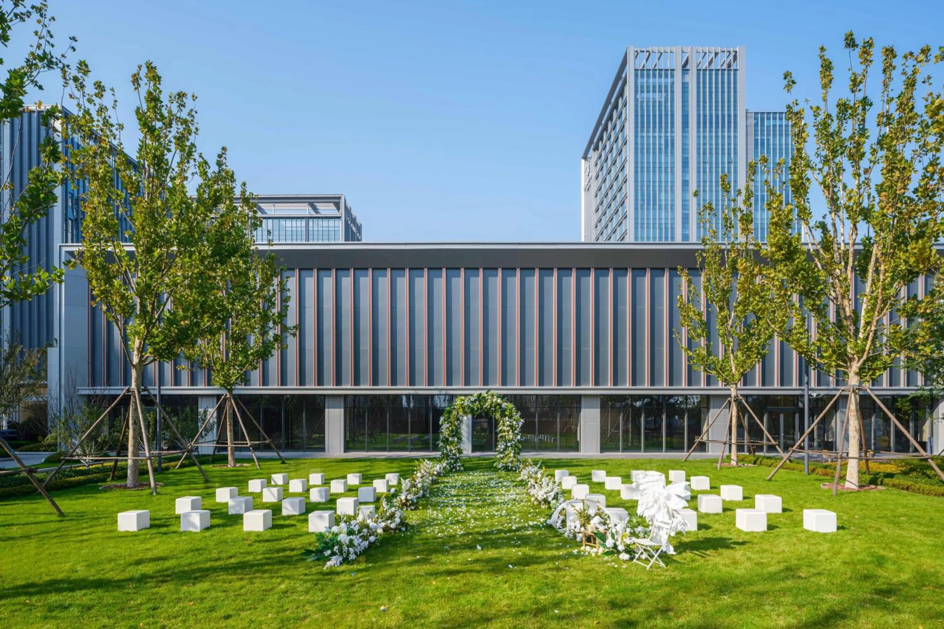 wedding in Renaissance Qingdao Hotel