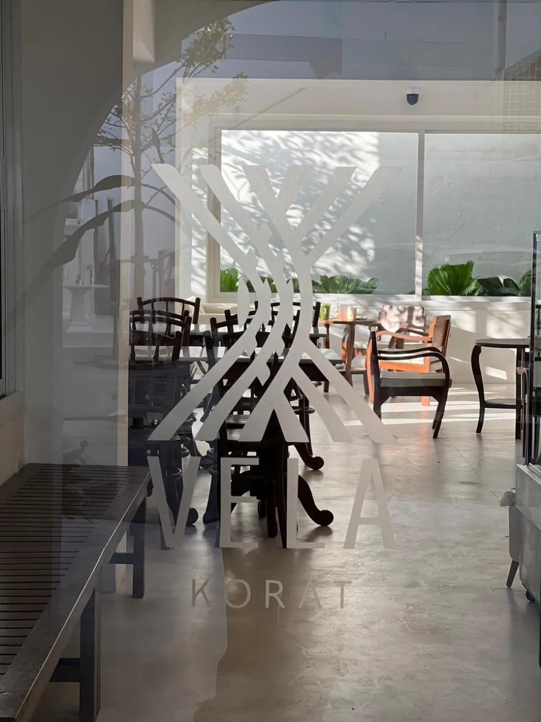 Restaurant/places to eat in VELA Korat Hotel & Cafe'