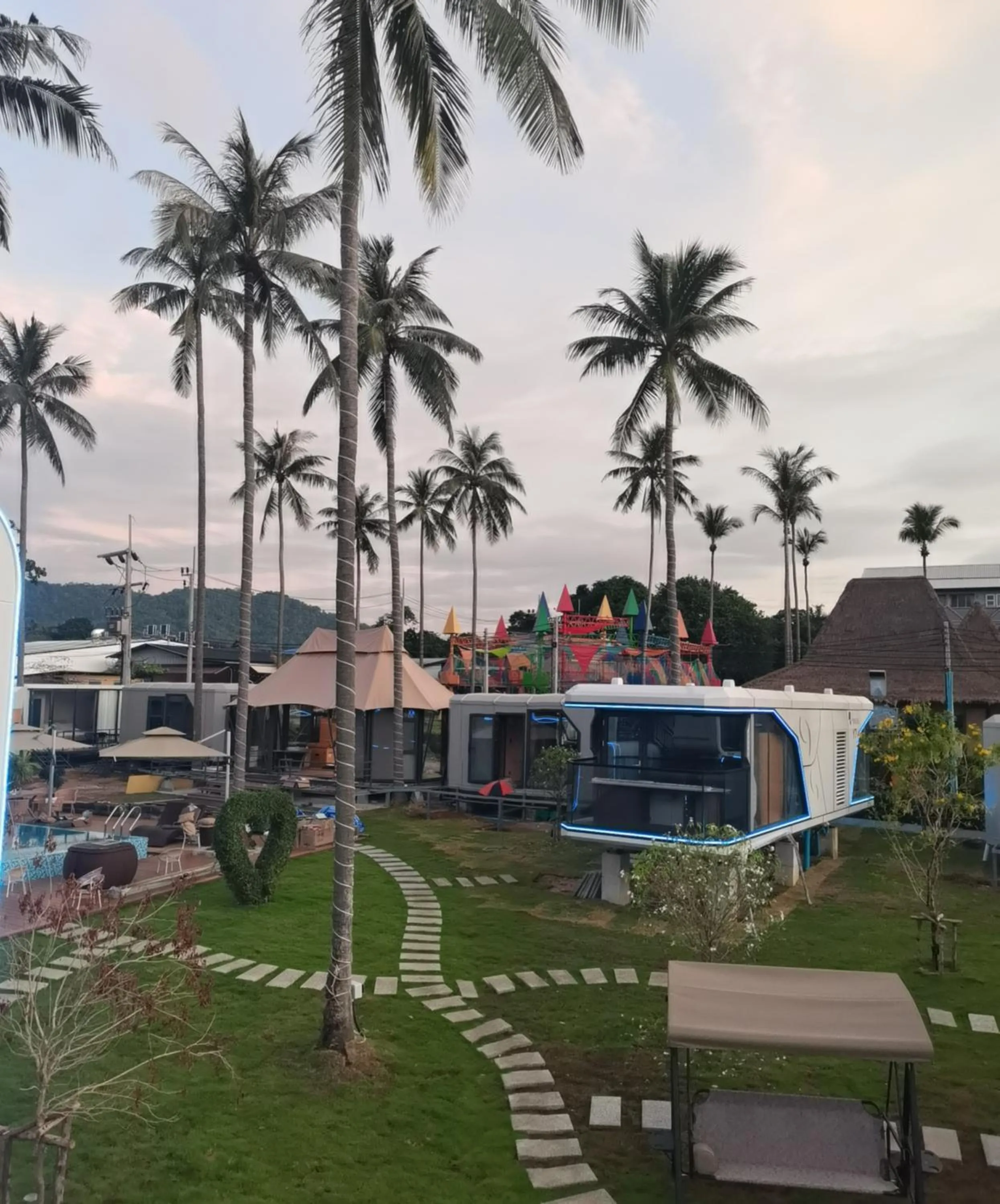 Property building in Space House Hotel Phuket