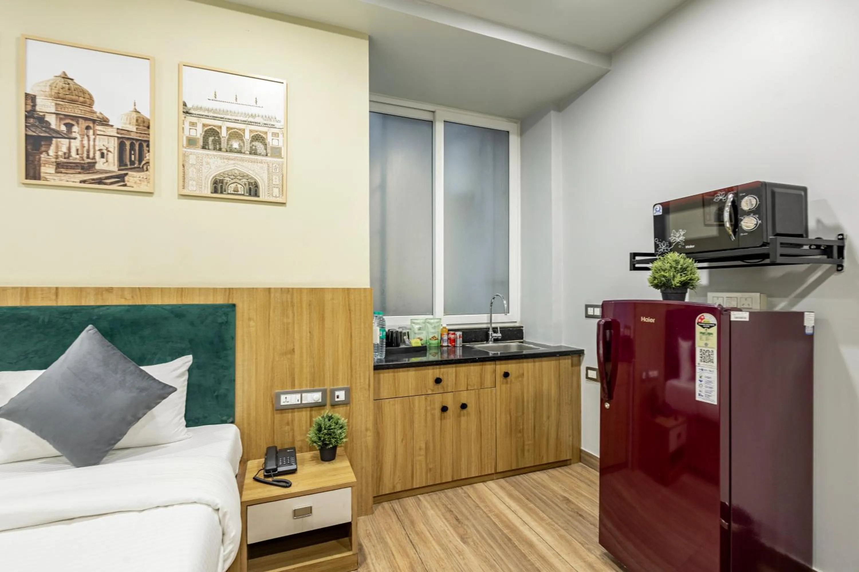 Bed in Wandr Hotel Medicity Gurugram, Near Medanta Hospital