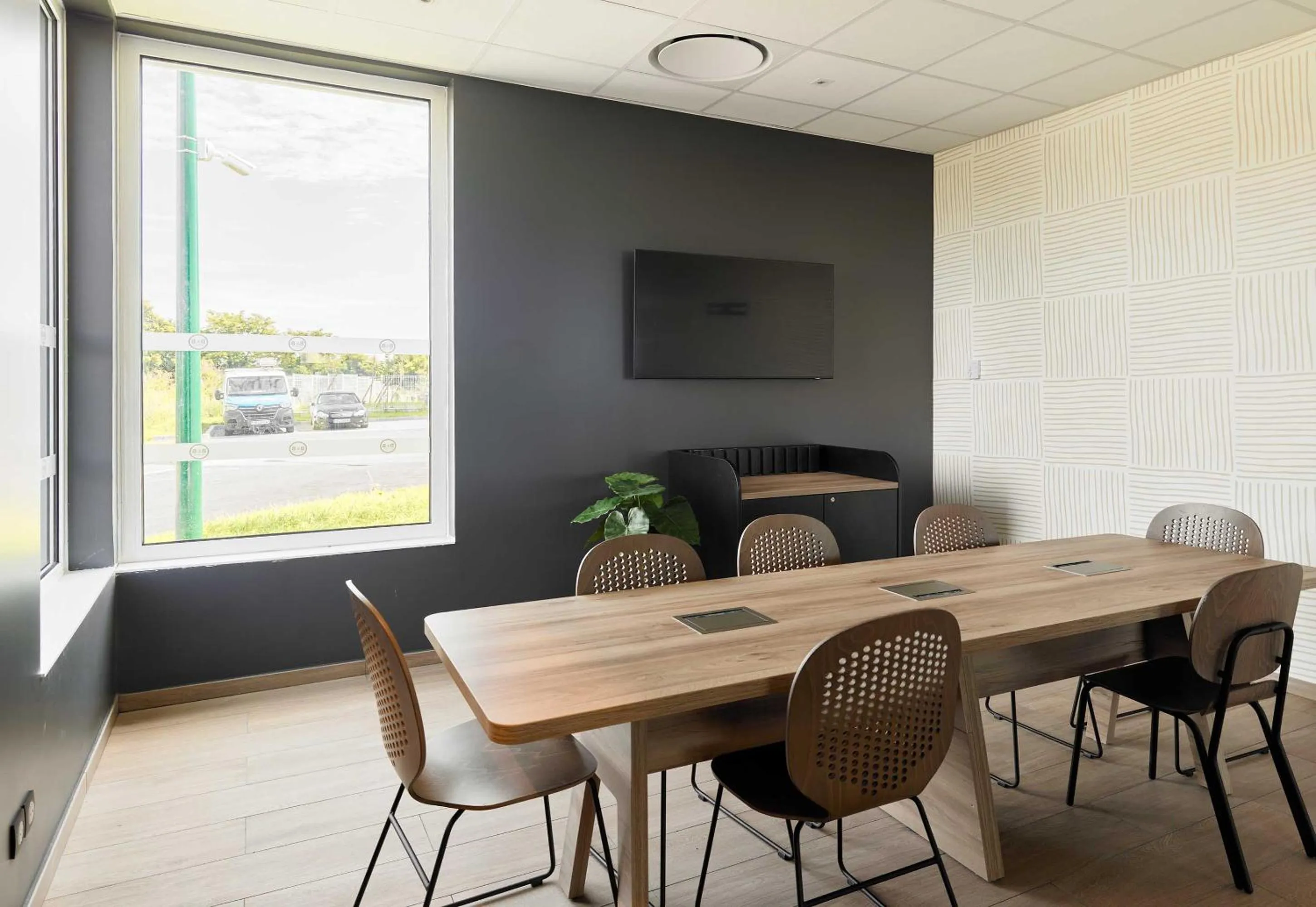 Seating area in B&B HOTEL Meaux Nanteuil-lès-Meaux 3 étoiles