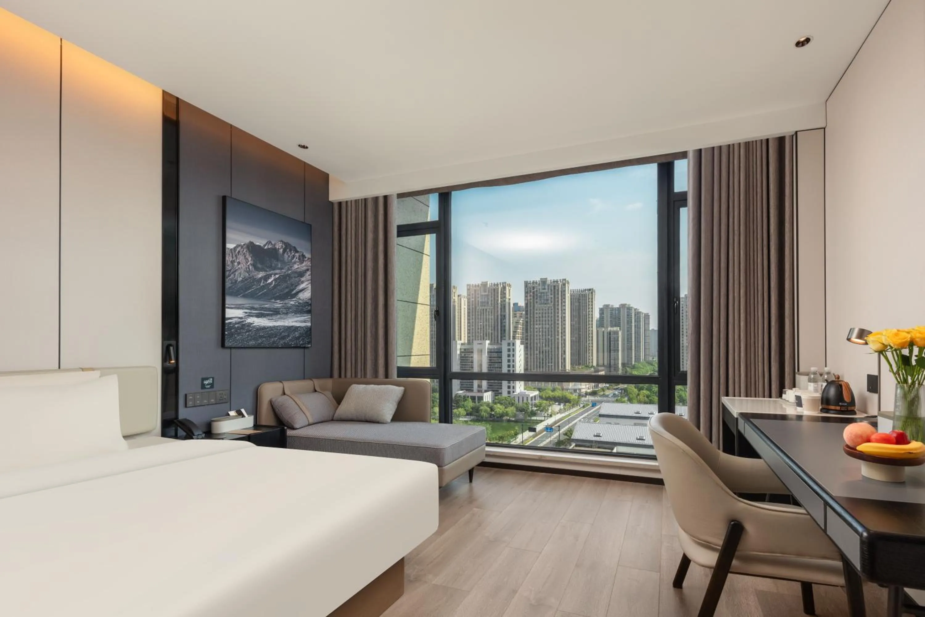 Seating area, Bed in Atour Hotel Hangzhou Xiaoshan Kaiyuan Plaza