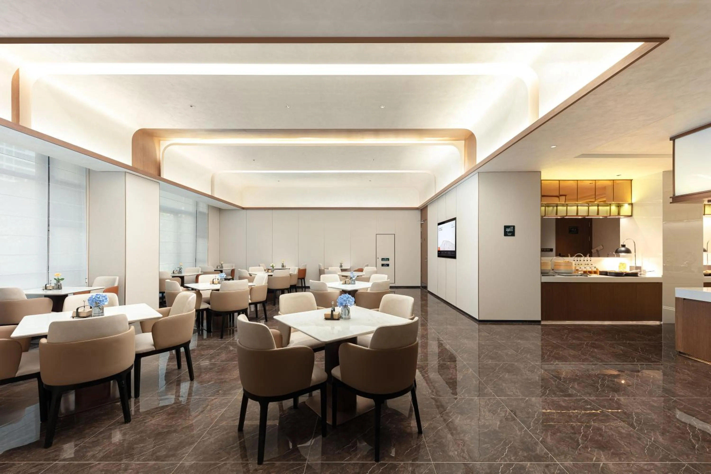 Restaurant/places to eat in Atour Hotel Hangzhou Xiaoshan Kaiyuan Plaza